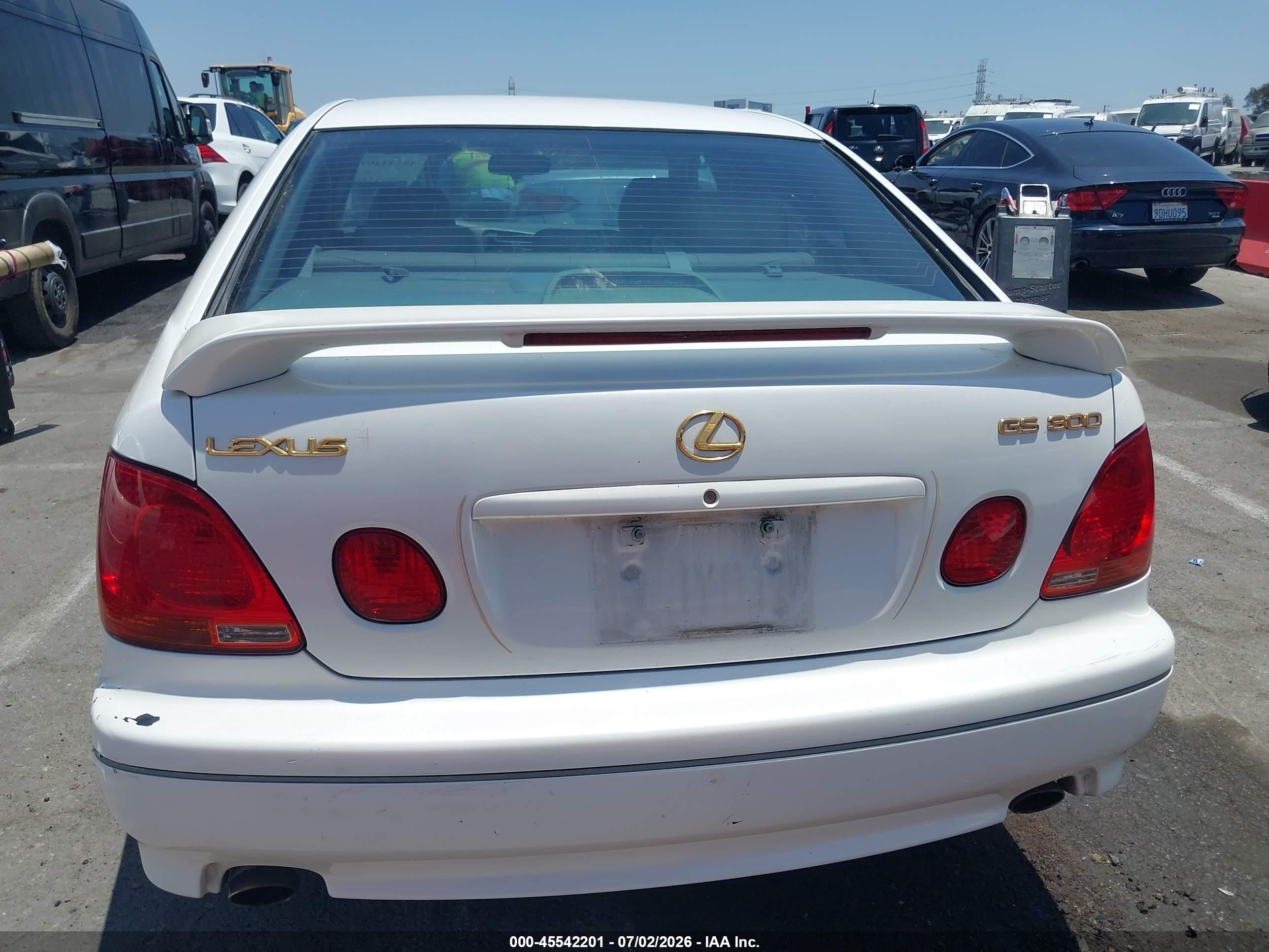 2003 Lexus Gs 300   White vin: JT8BD69S530176470