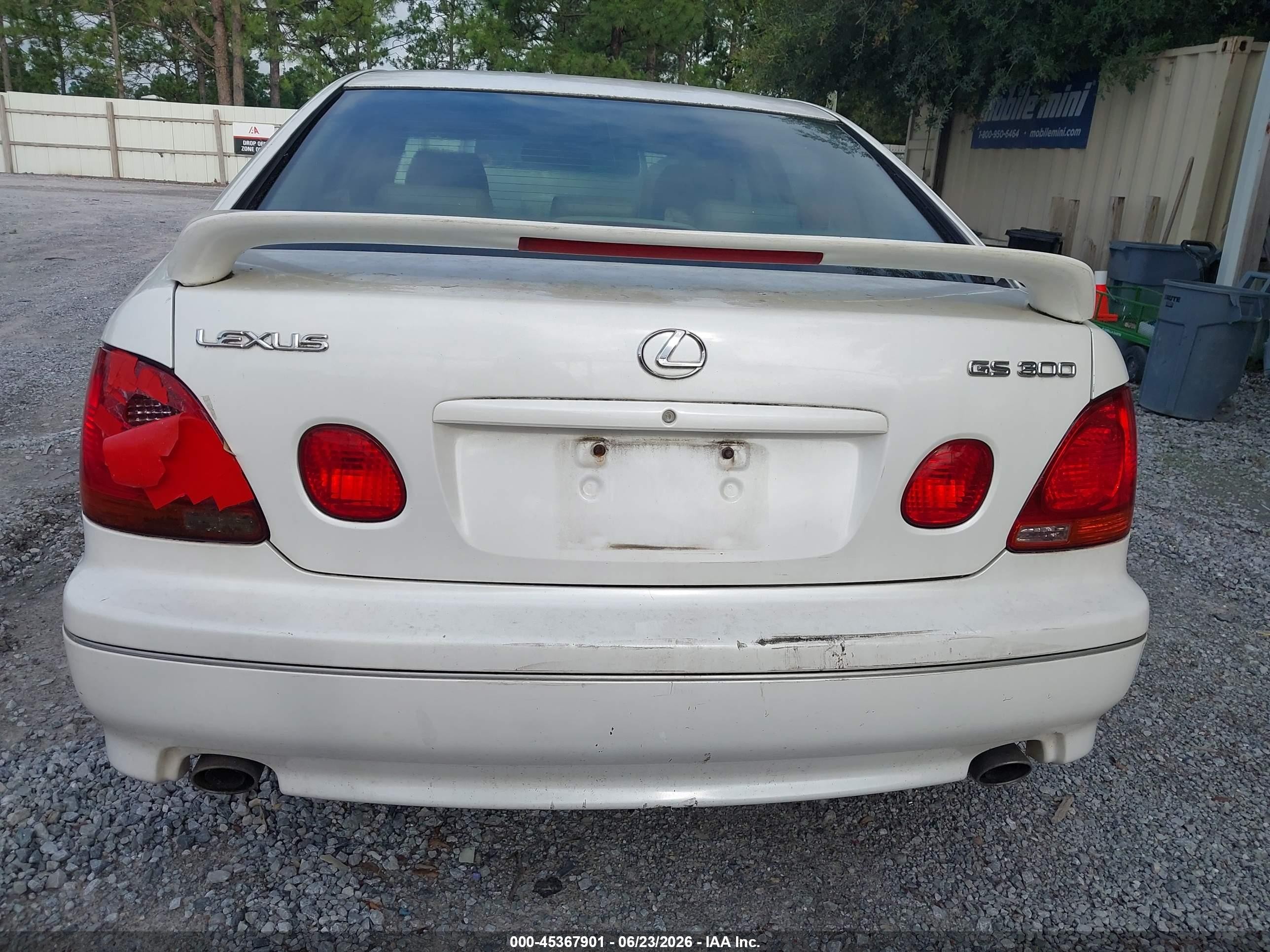 2001 Lexus Gs 300   White vin: JT8BD69S710148876