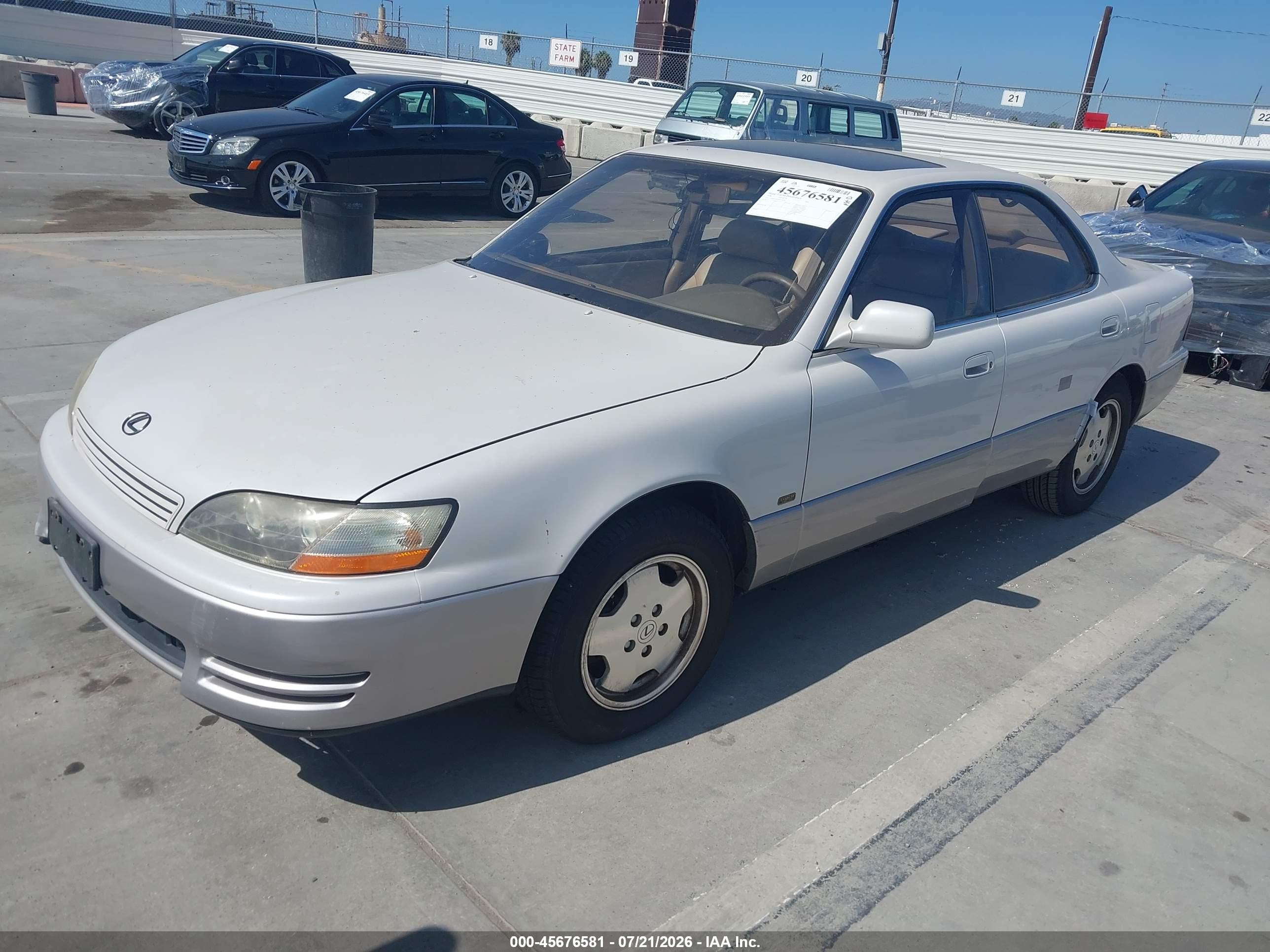 1996 Lexus Es 300 Cream vin: JT8BF12G0T0170708
