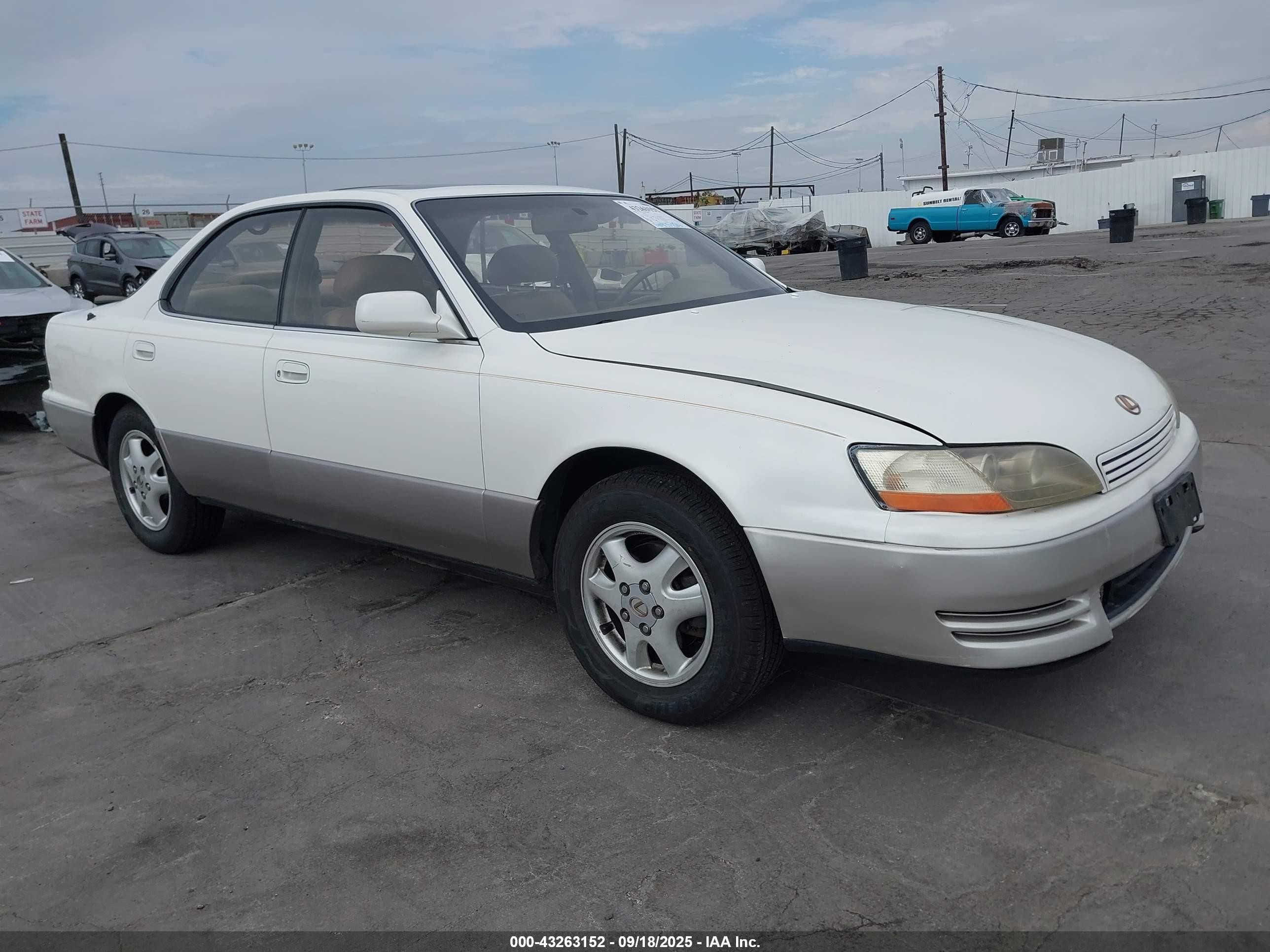 1996 Lexus Es 300 White vin: JT8BF12G1T0161130