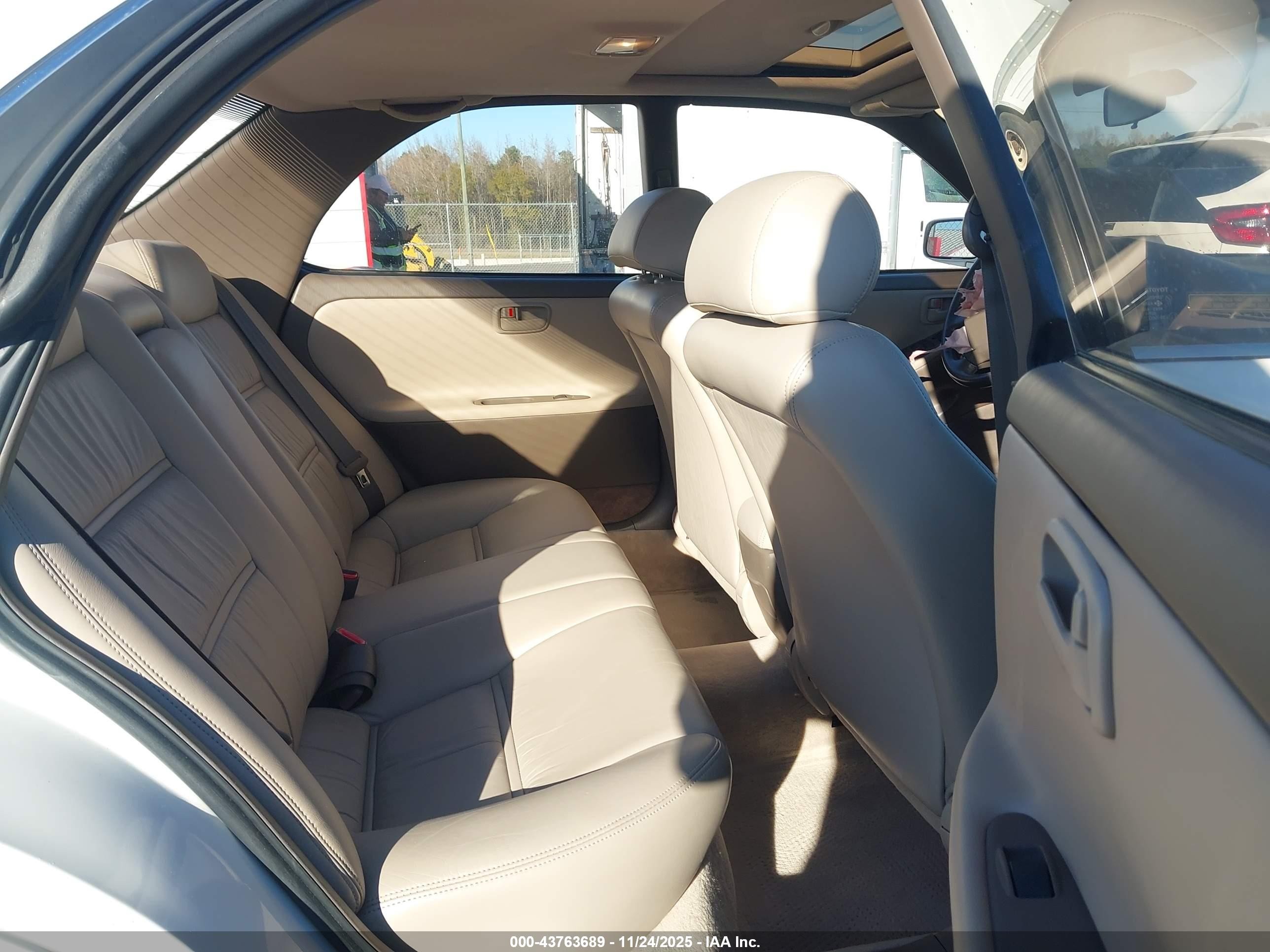 1996 Lexus Es 300 White vin: JT8BF12G7T0170138