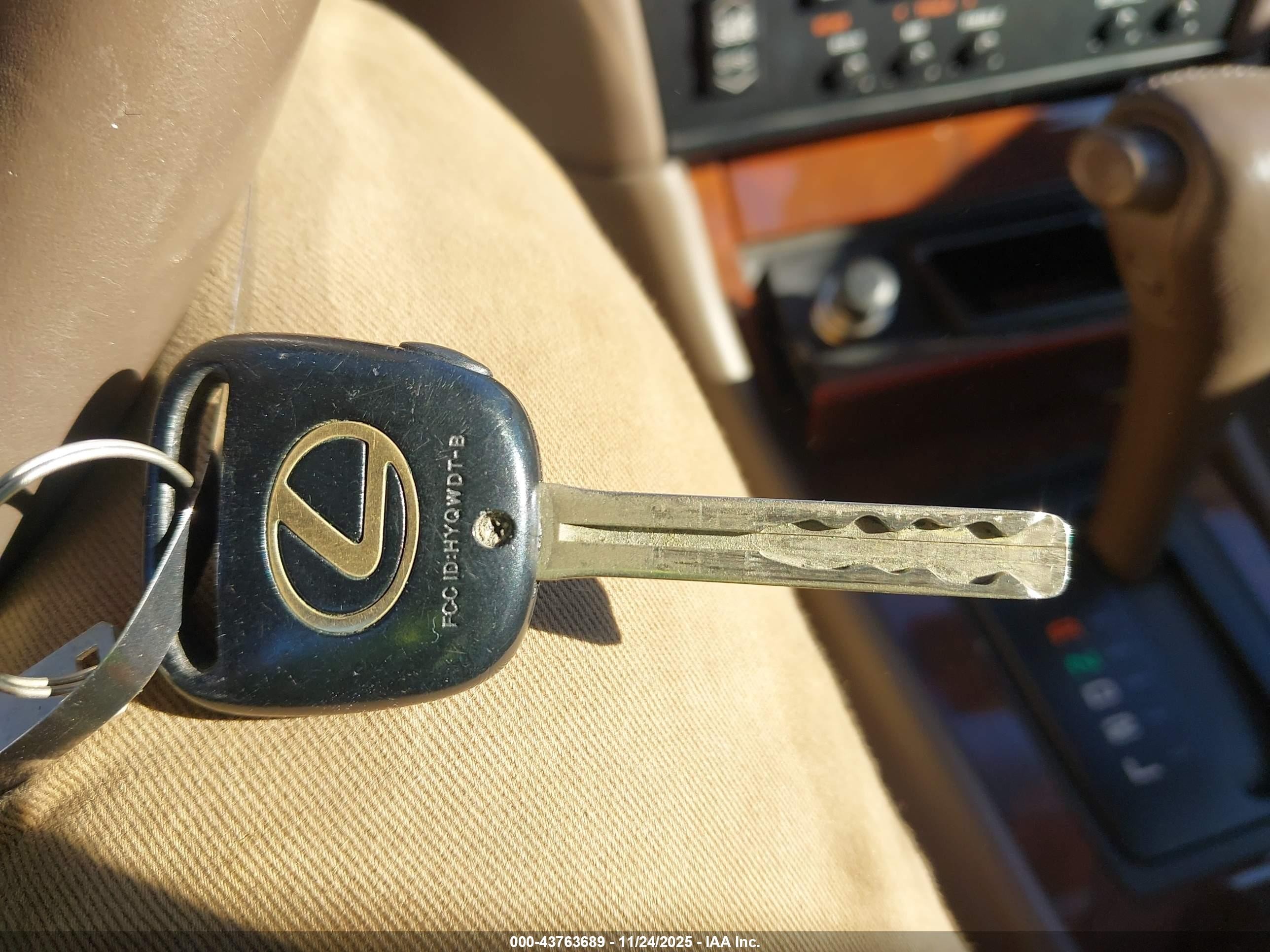 1996 Lexus Es 300 White vin: JT8BF12G7T0170138