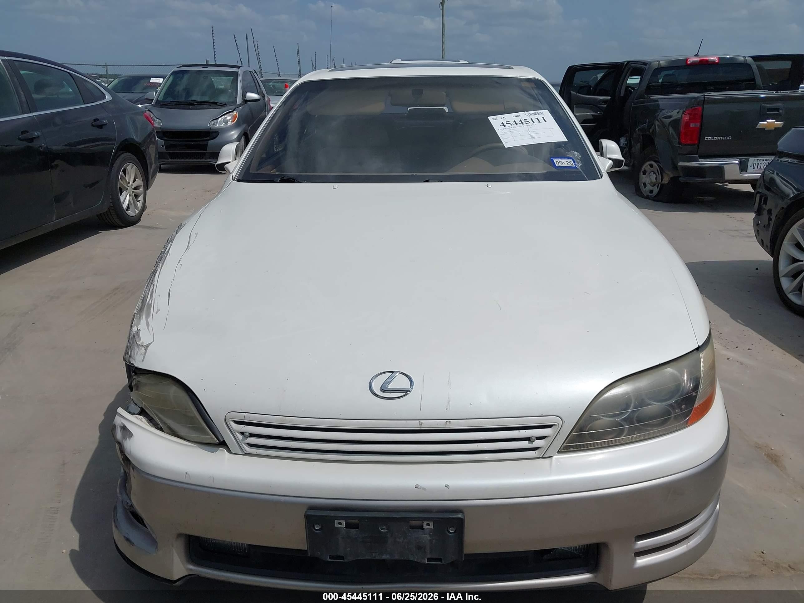 1996 Lexus Es 300 White vin: JT8BF12G8T0129968