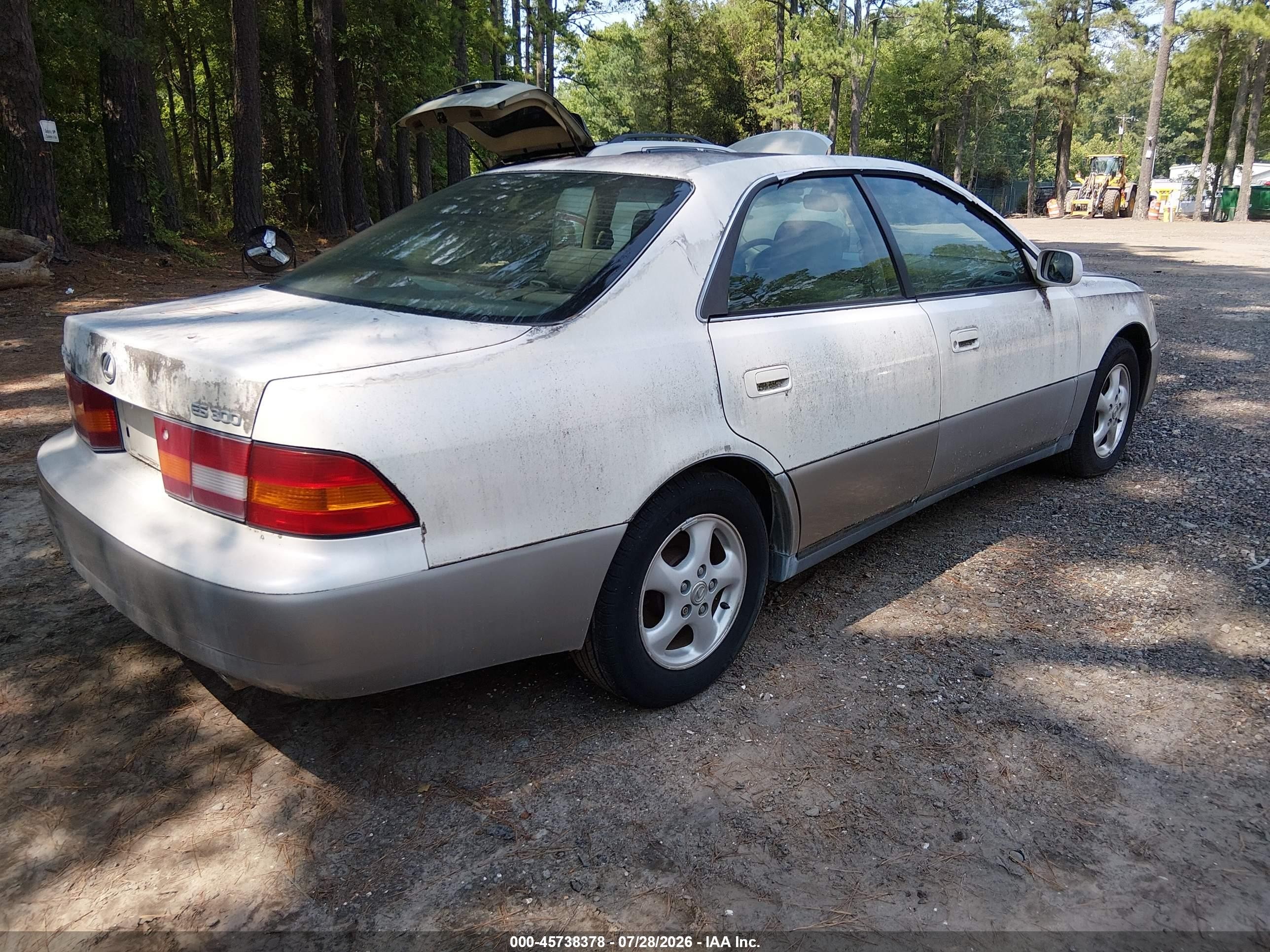 1997 Lexus Es 300   White vin: JT8BF22G0V0001524