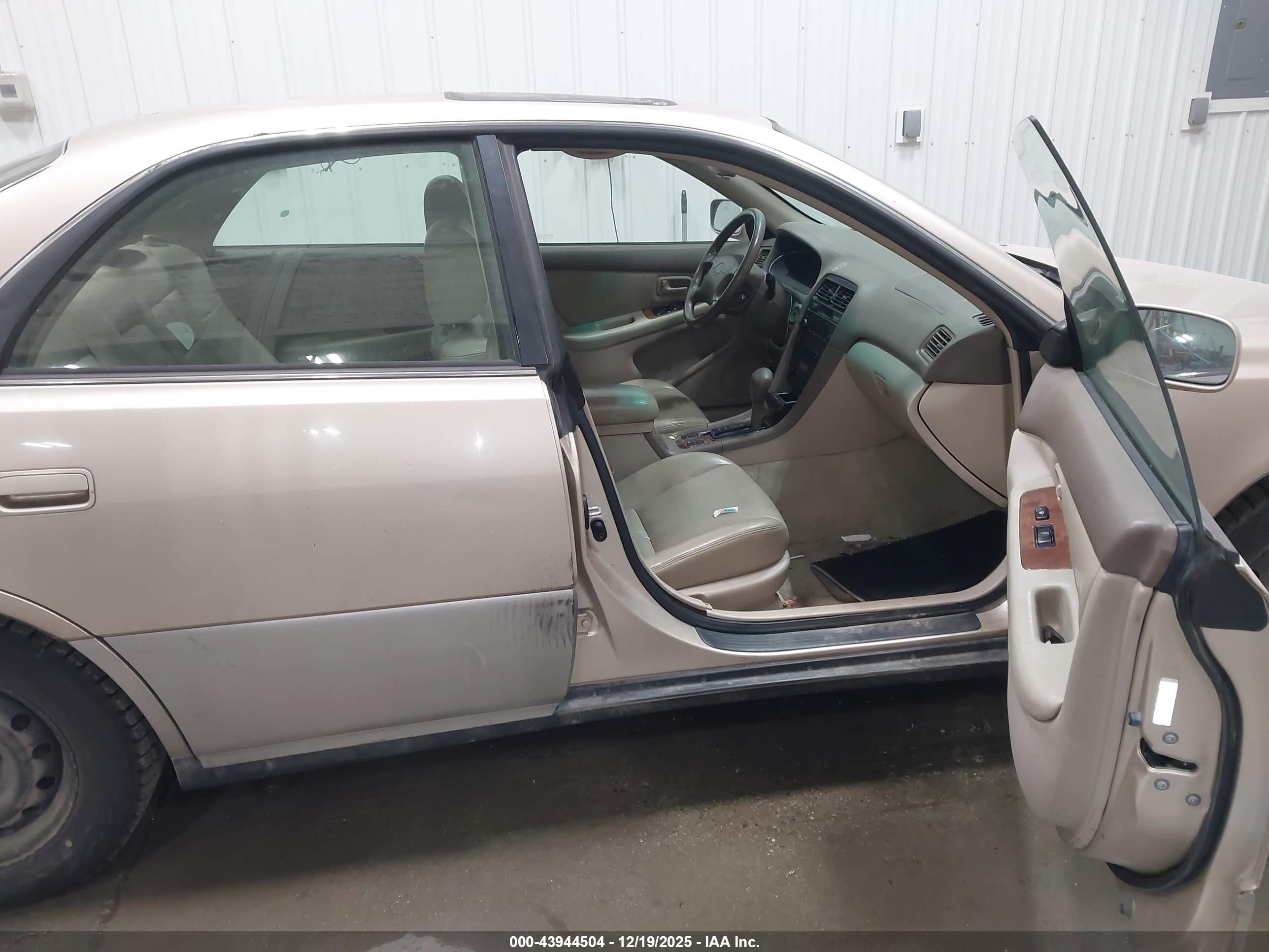 1997 Lexus Es 300   Tan vin: JT8BF22G0V5005396