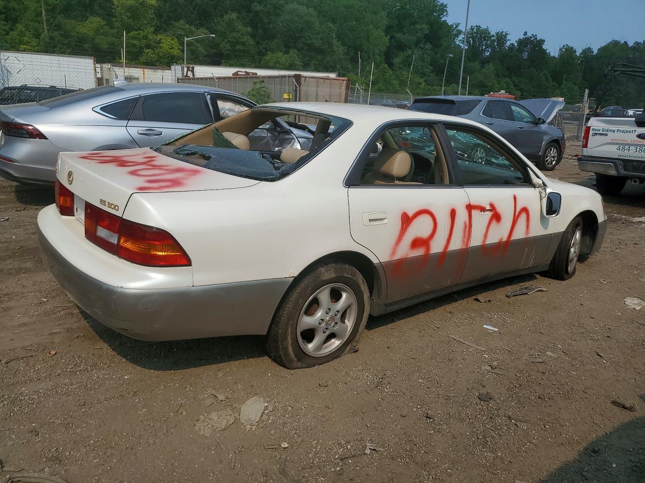 1997 Lexus Es 300 Белый vin: JT8BF22G2V5007098