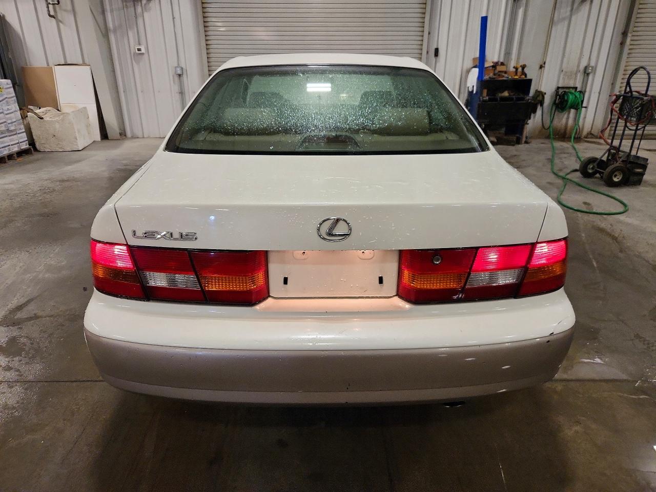 1997 Lexus Es 300 White vin: JT8BF22G3V0078226