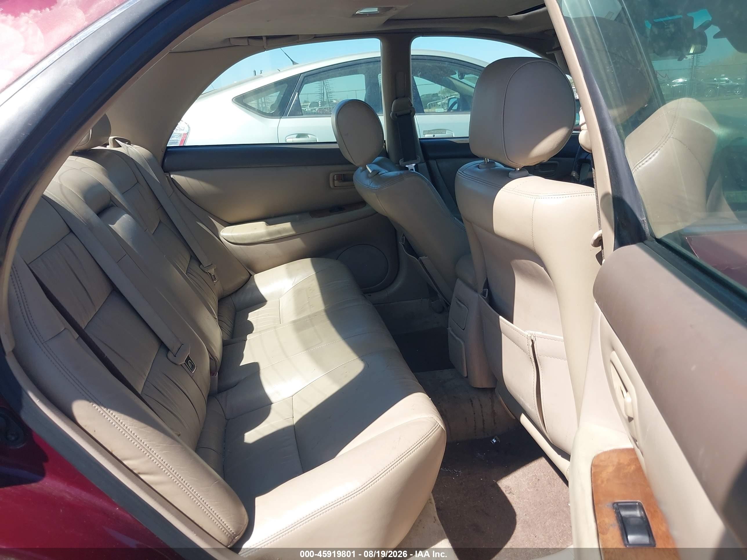 1997 Lexus Es 300   Red vin: JT8BF22G4V5008768