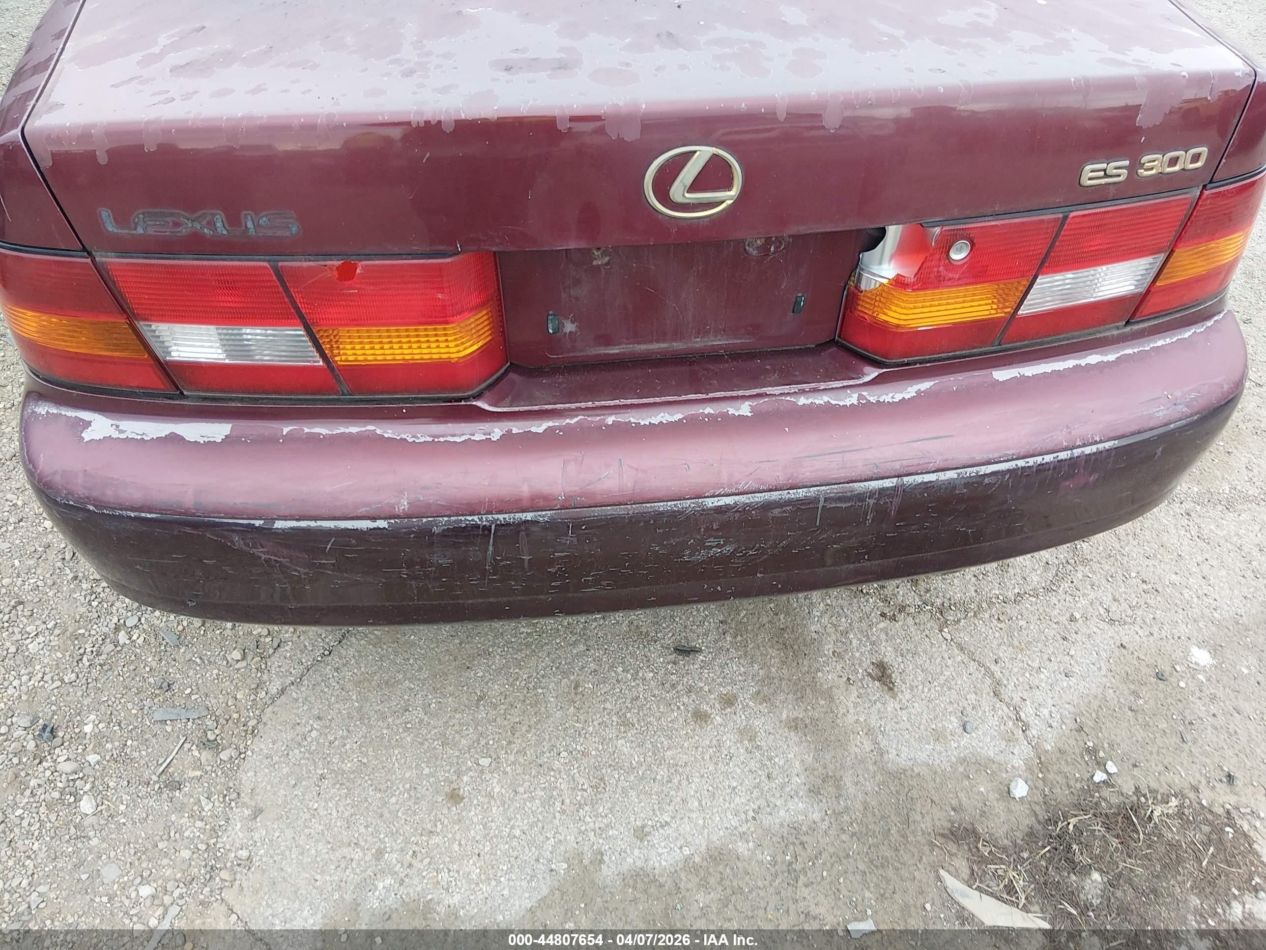 1997 Lexus Es 300   Maroon vin: JT8BF22G6V0003911
