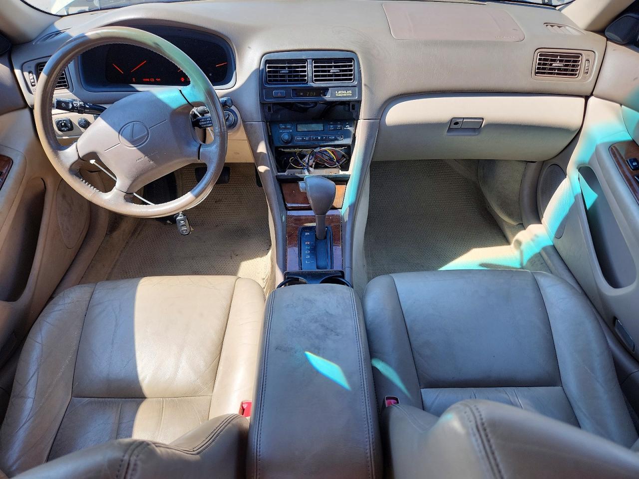 1997 Lexus Es 300 Gold vin: JT8BF22G6V0004444