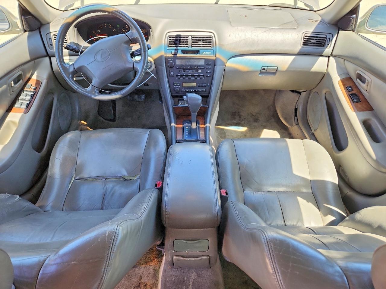 1997 Lexus Es 300 Silver vin: JT8BF22G6V0044541
