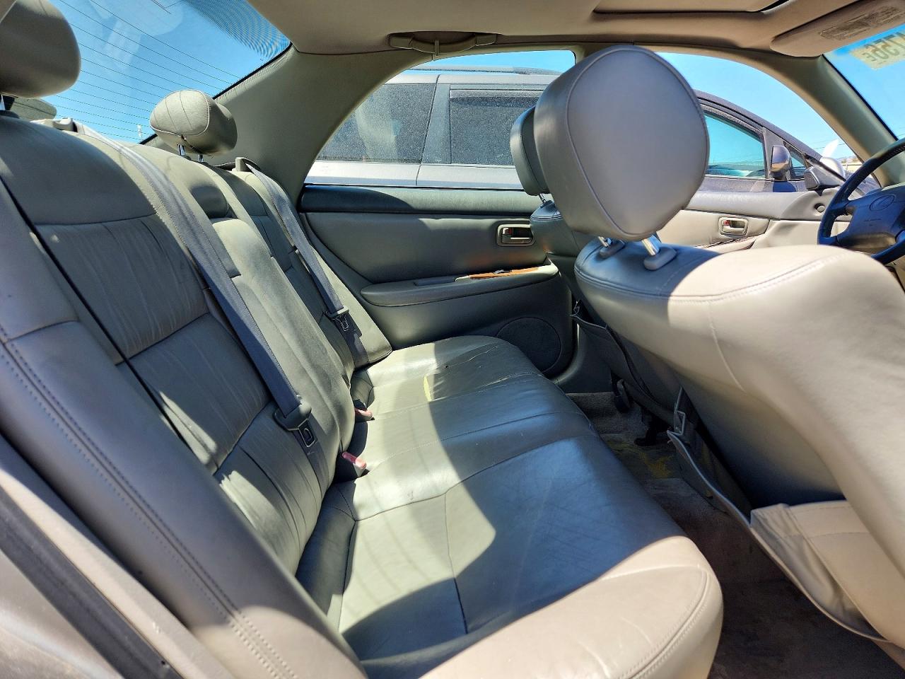 1997 Lexus Es 300 Silver vin: JT8BF22G6V0044541