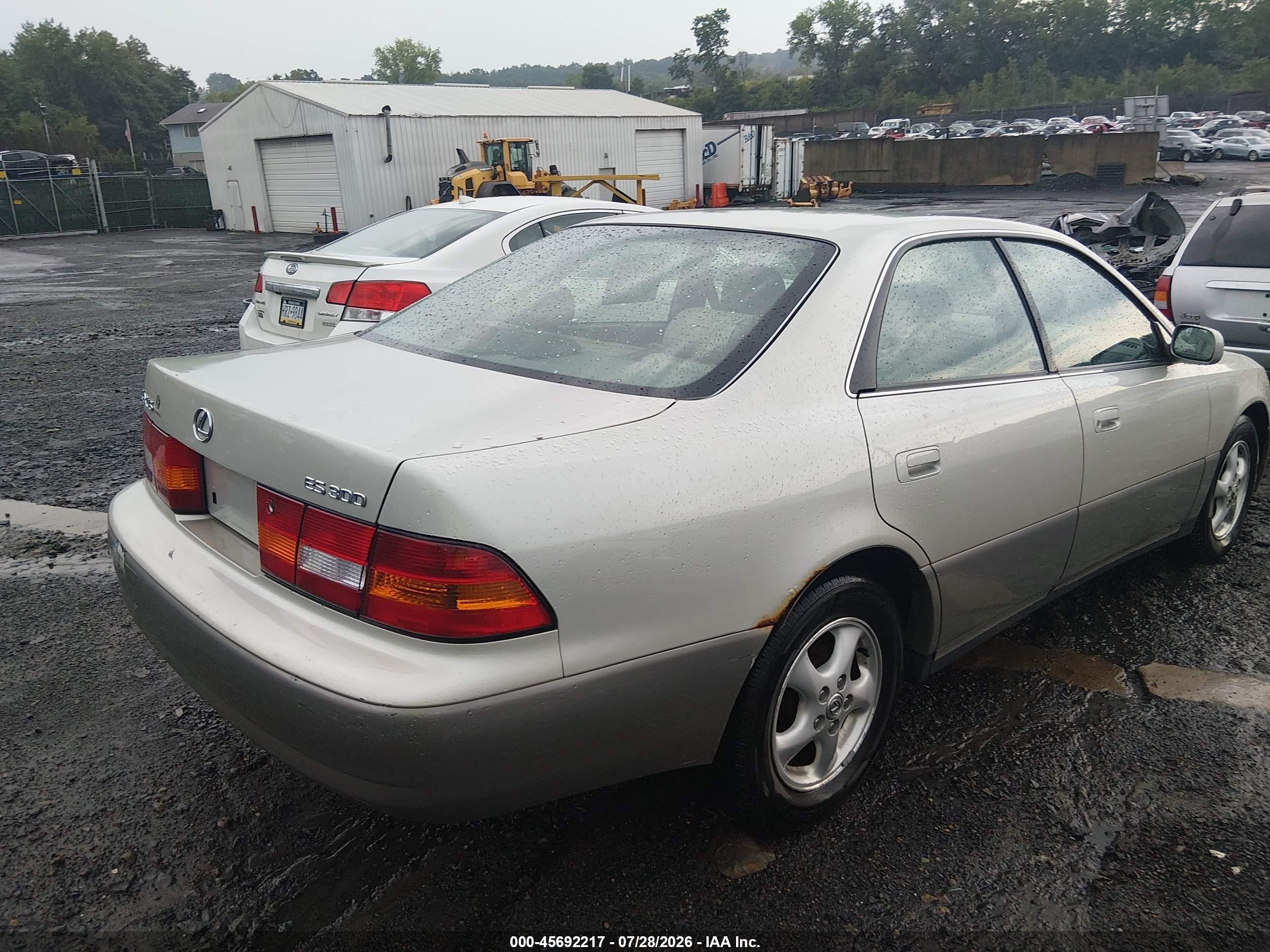 1997 Lexus Es 300   Серебряный vin: JT8BF22G7V5010031