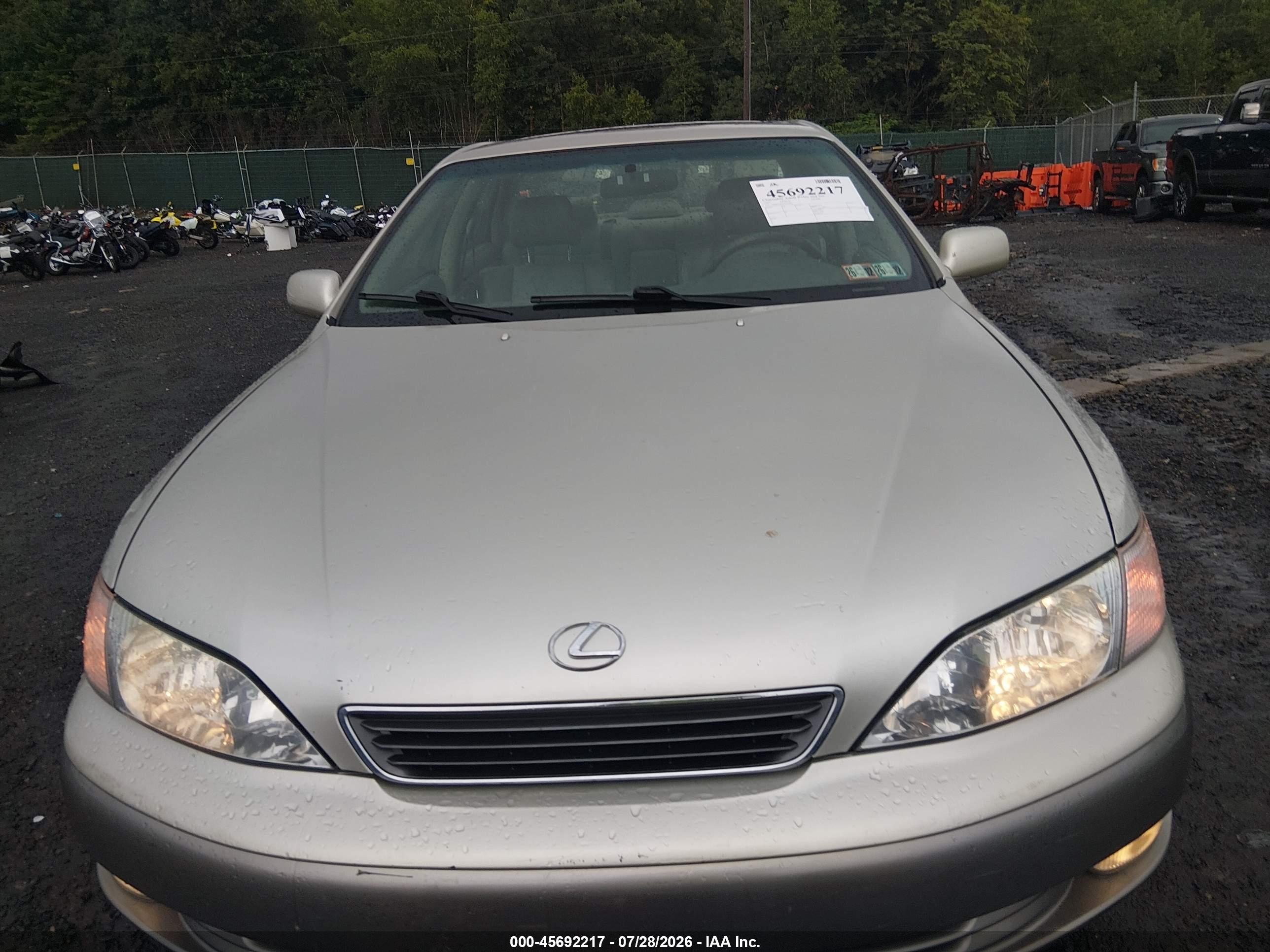 1997 Lexus Es 300   Серебряный vin: JT8BF22G7V5010031