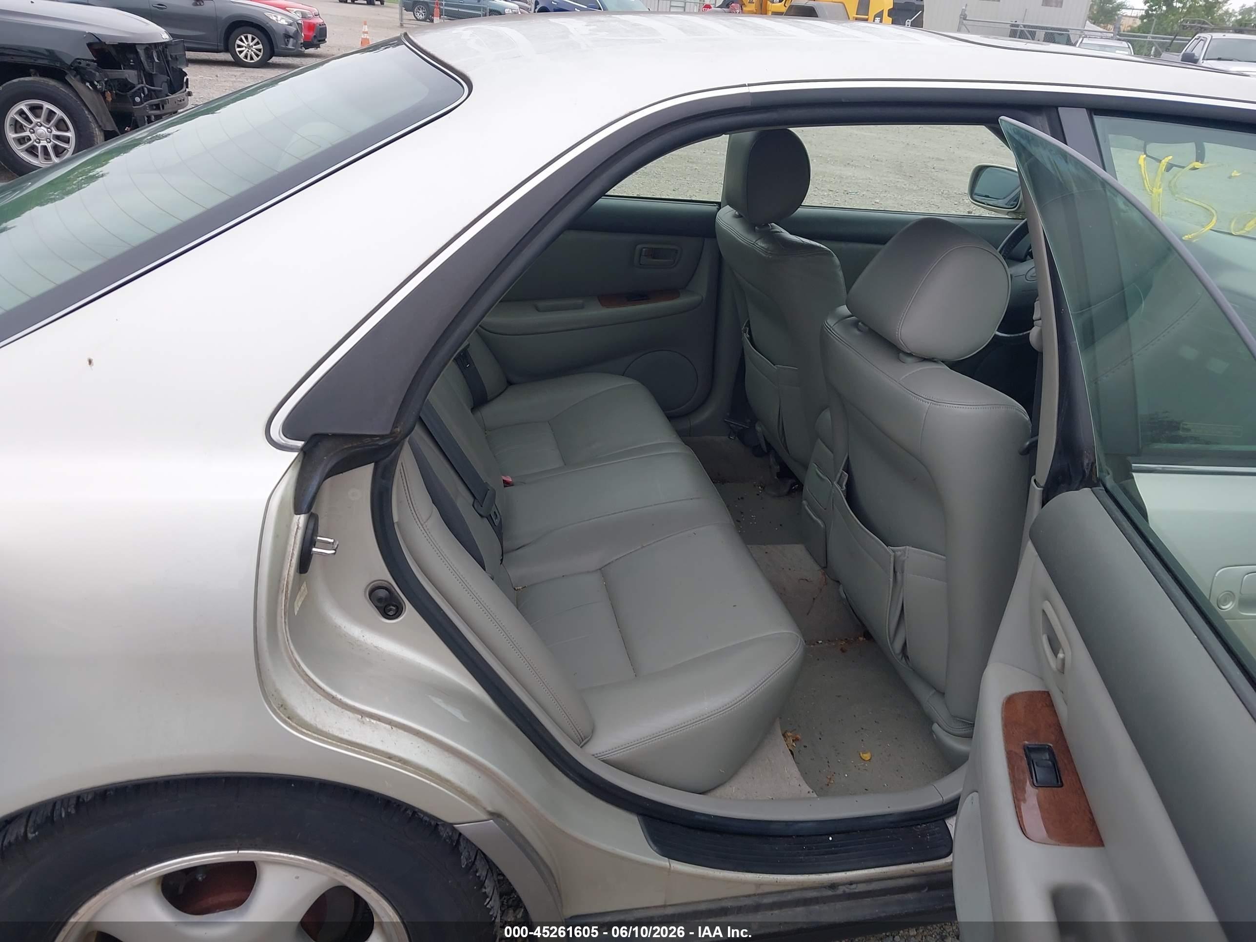 1997 Lexus Es 300   Silver vin: JT8BF22G8V0059977