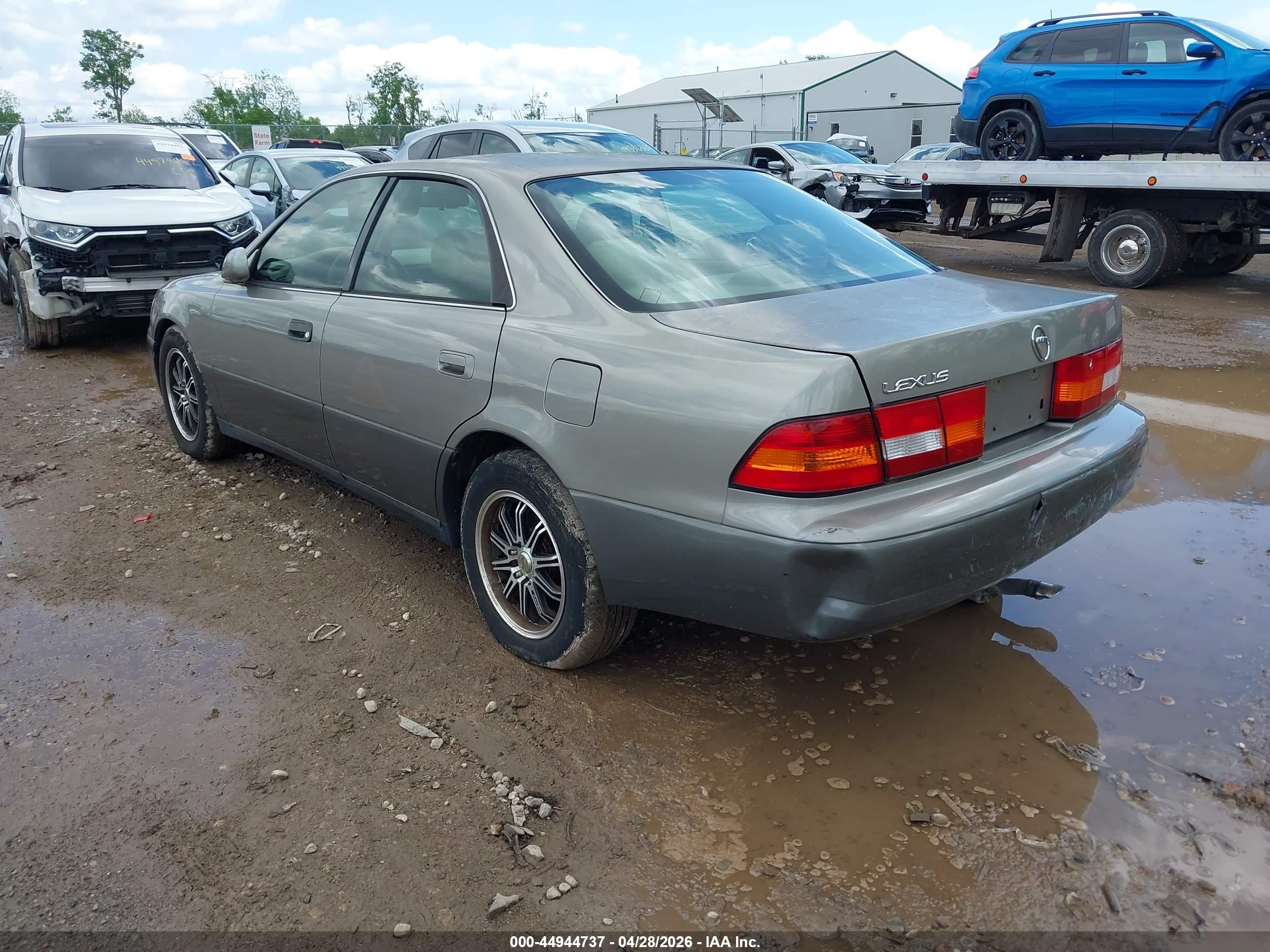 1998 Lexus Es 300   Серый vin: JT8BF22G9V0072303