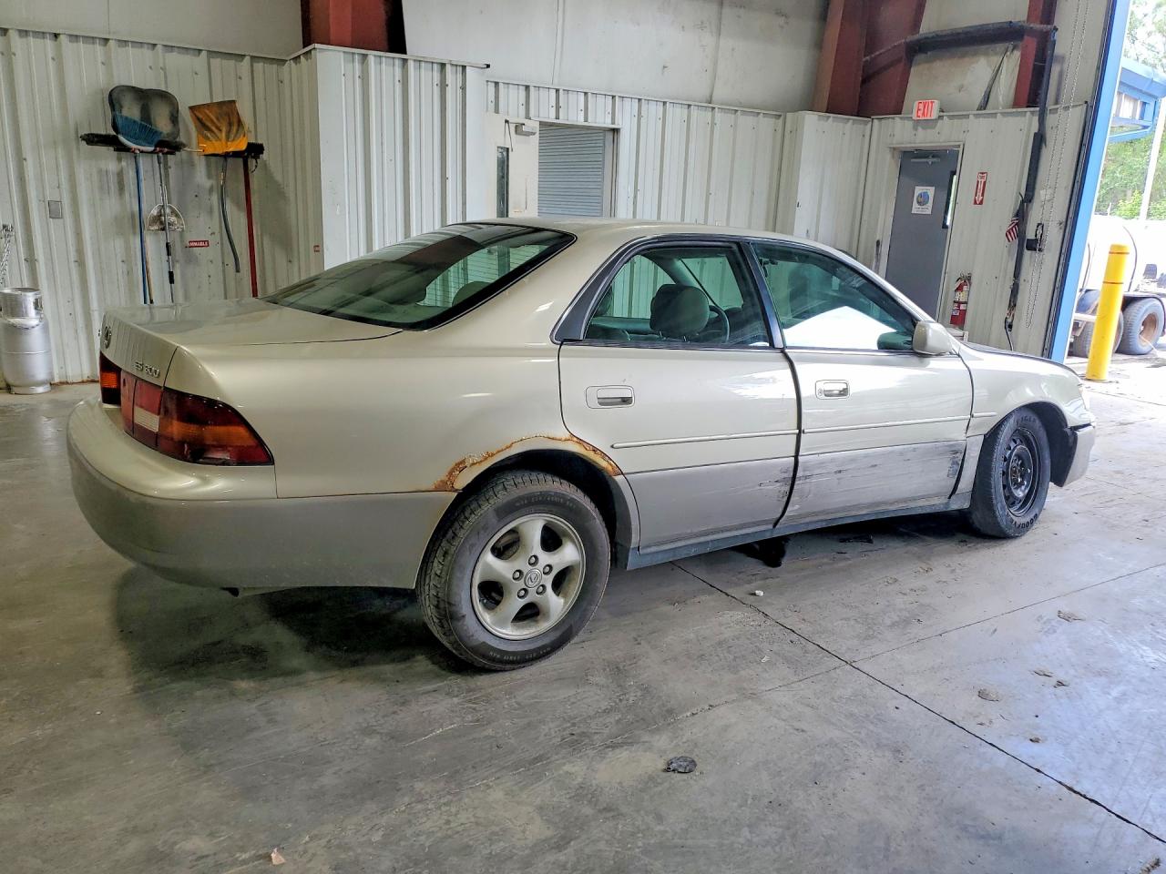 1997 Lexus Es 300 Beige vin: JT8BF22GXV0059026