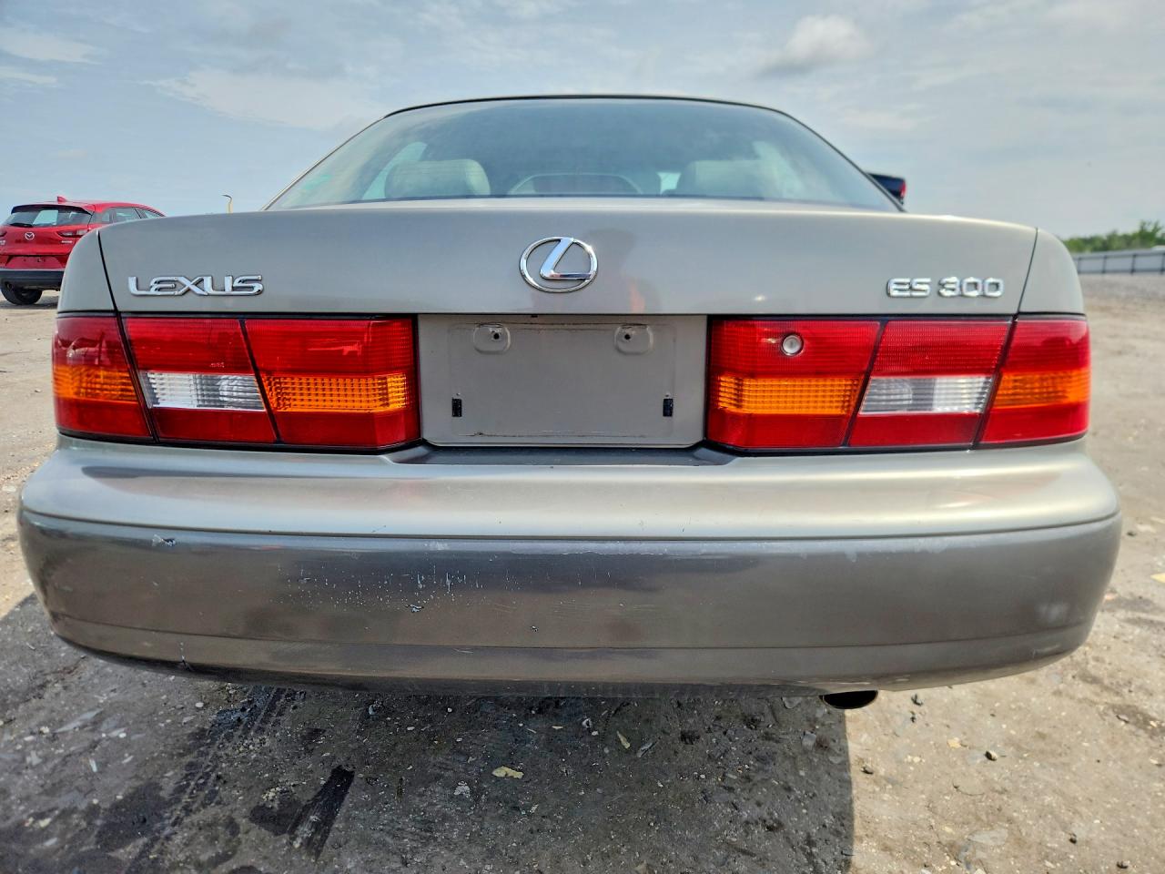 1998 Lexus Es 300 Tan vin: JT8BF28G0W5034356