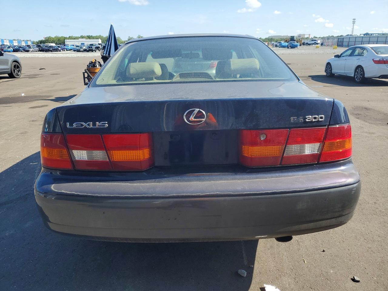 1998 Lexus Es 300 Blue vin: JT8BF28G0W5042067
