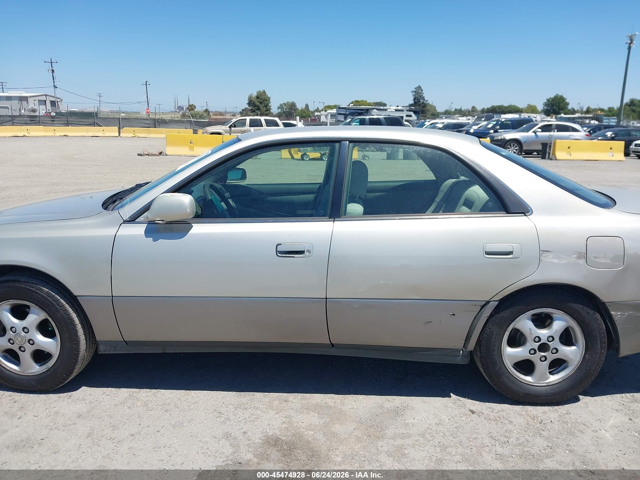 1999 Lexus Es 300   Gray vin: JT8BF28G0X0160182