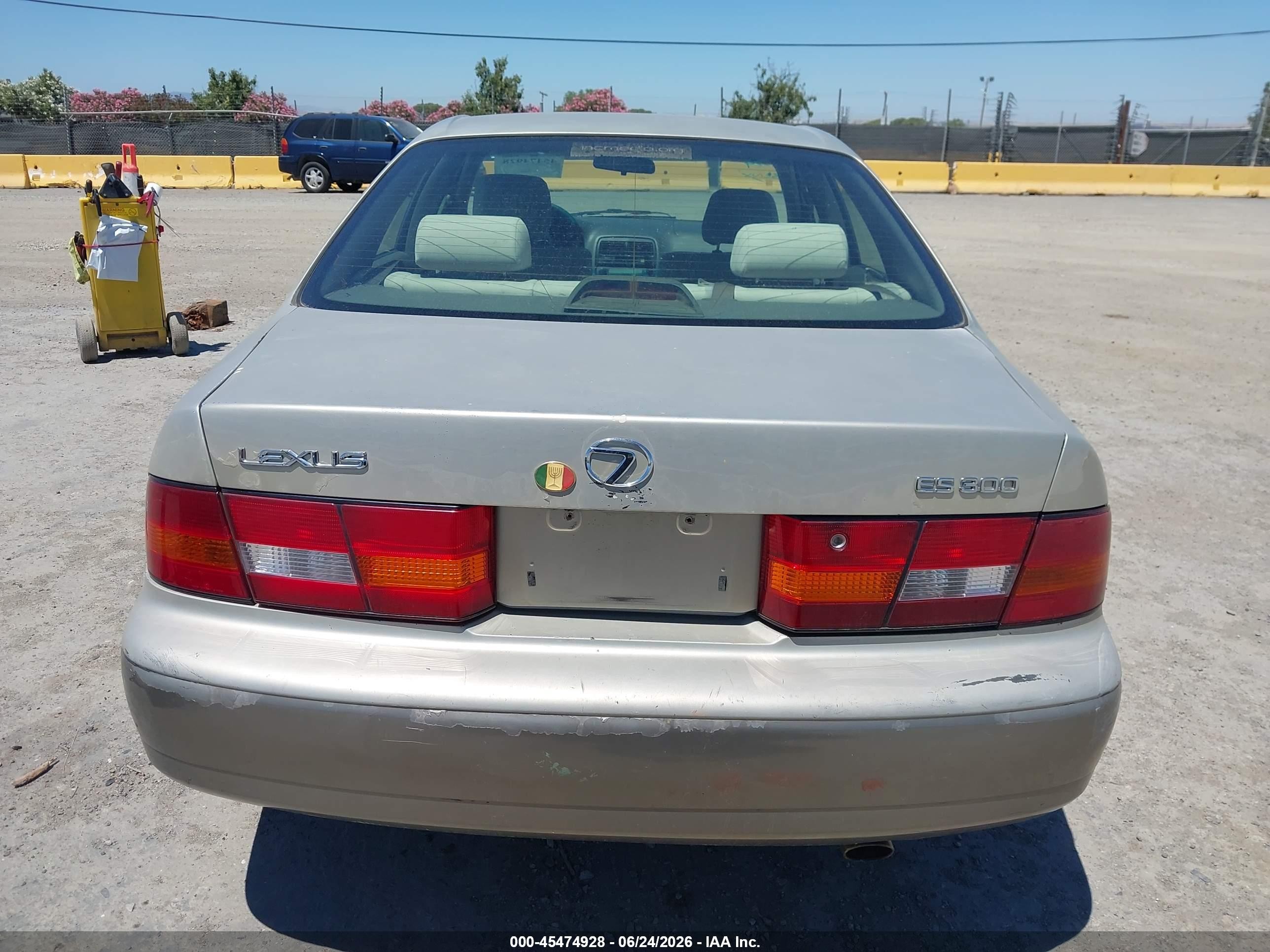 1999 Lexus Es 300   Gray vin: JT8BF28G0X0160182
