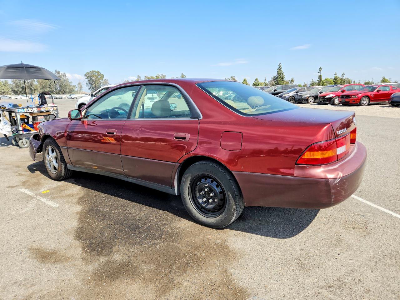1999 Lexus Es 300 Burgundy vin: JT8BF28G0X0181713