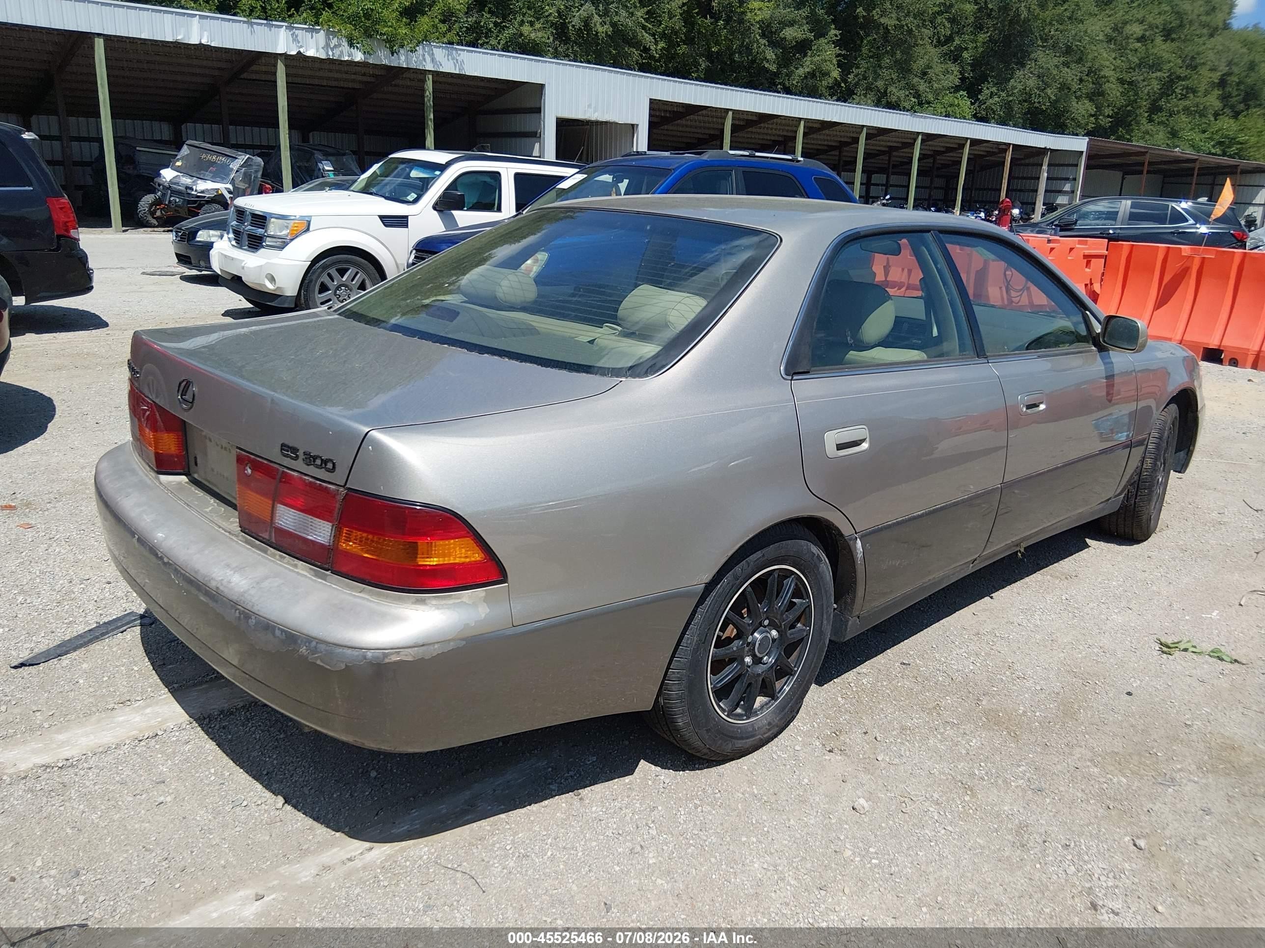 1999 Lexus Es 300   Золотой vin: JT8BF28G0X5068394