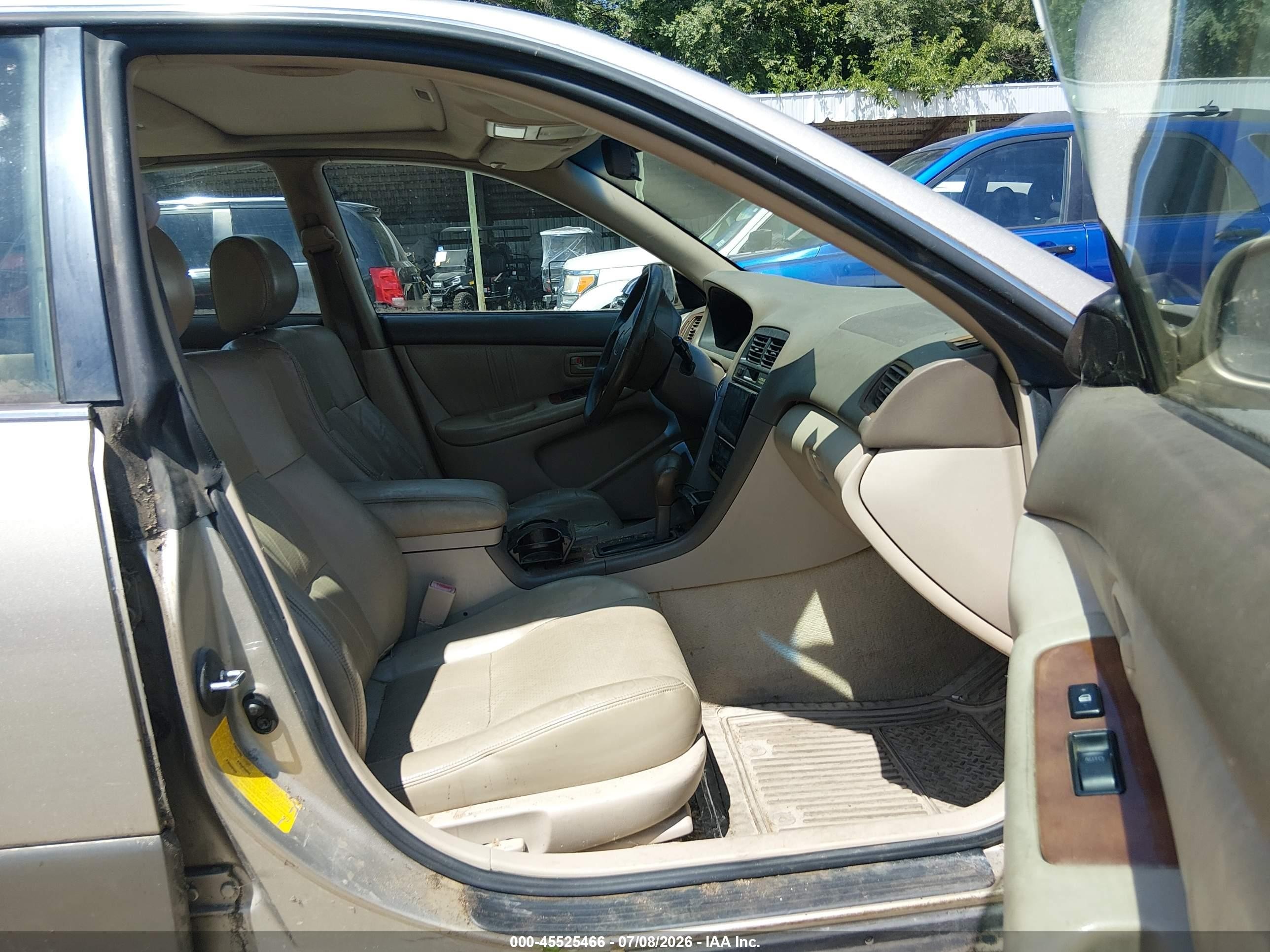 1999 Lexus Es 300   Золотой vin: JT8BF28G0X5068394