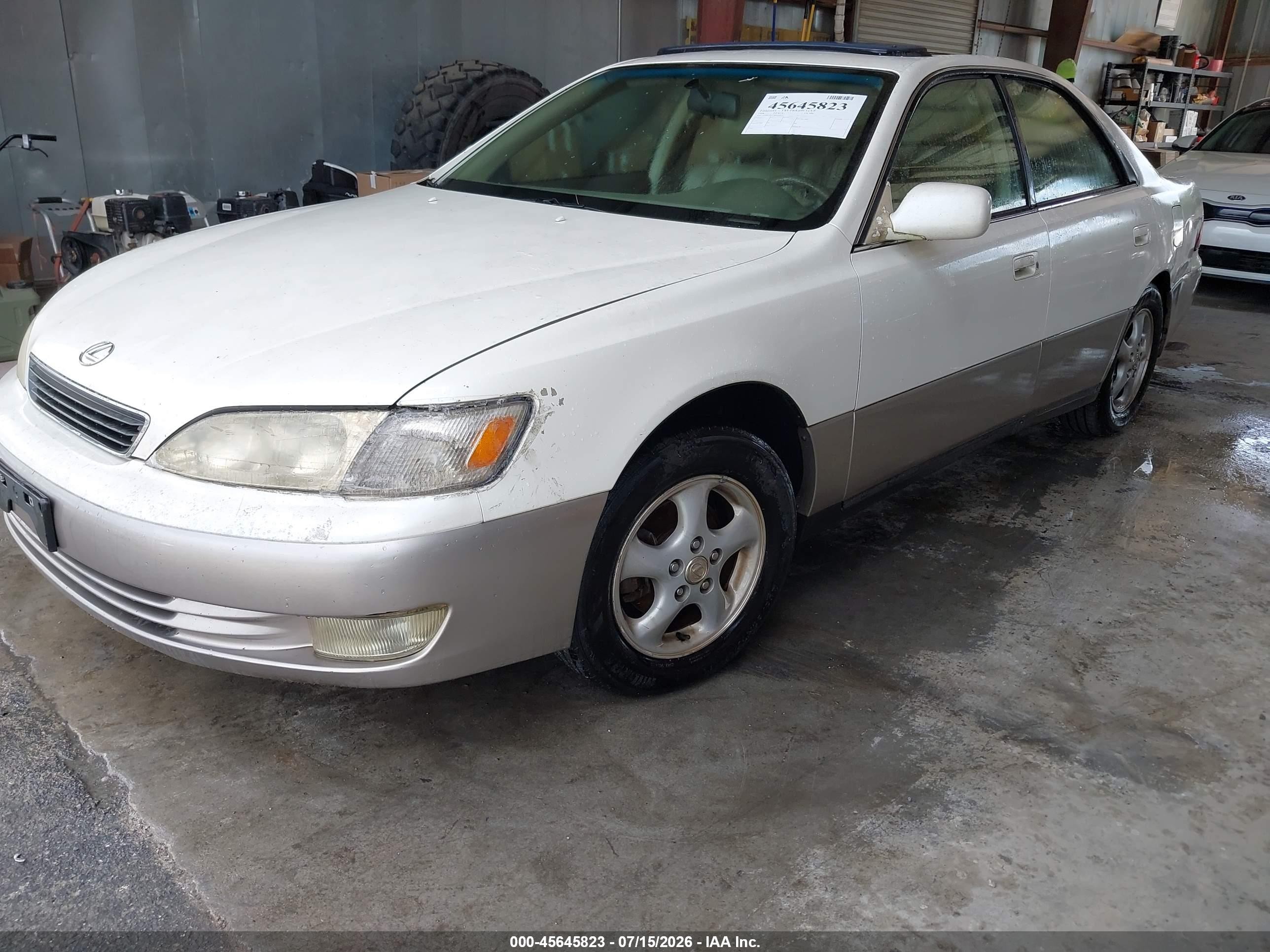 1998 Lexus Es 300   Белый vin: JT8BF28G1W0140912