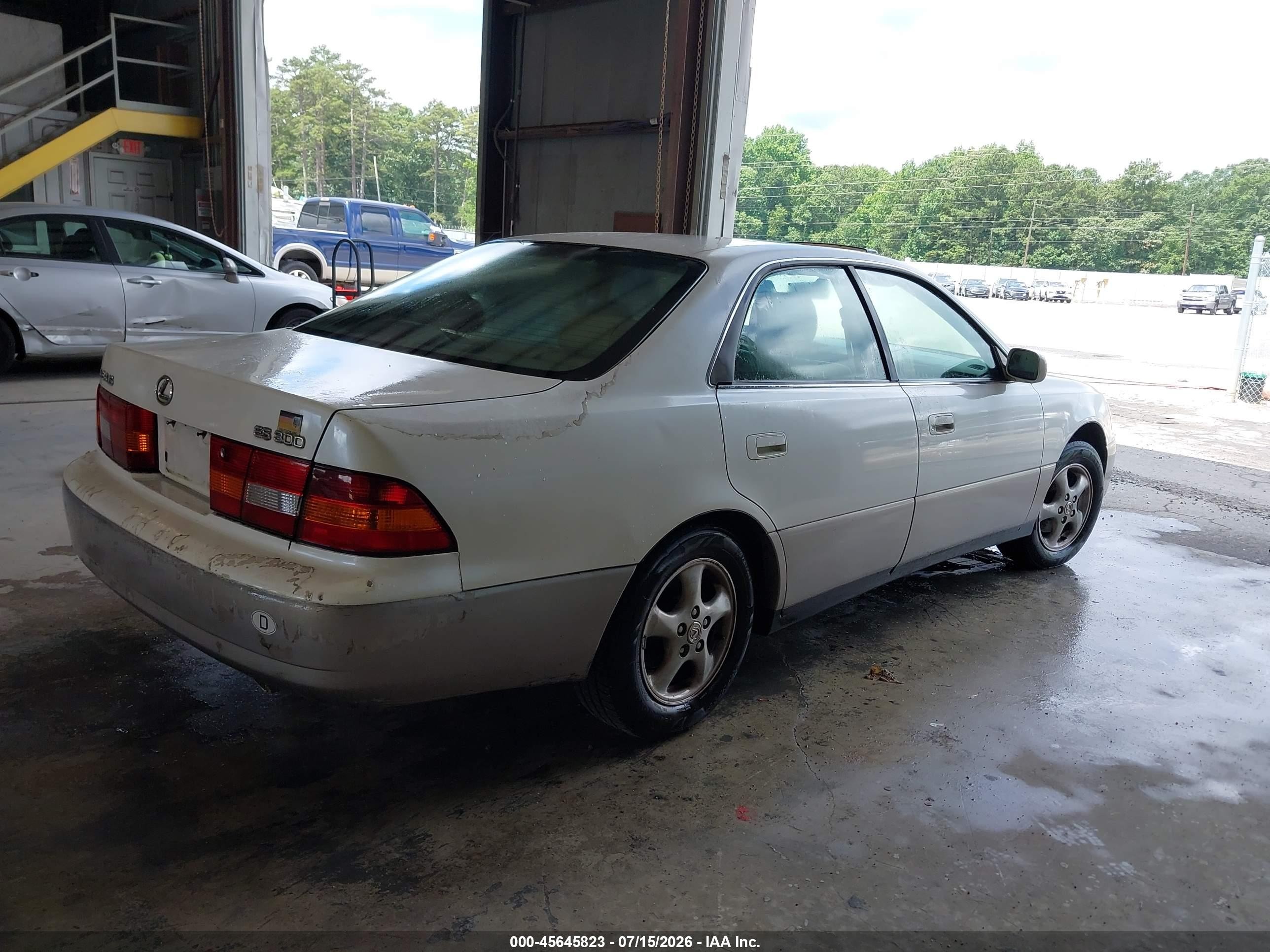 1998 Lexus Es 300   Белый vin: JT8BF28G1W0140912