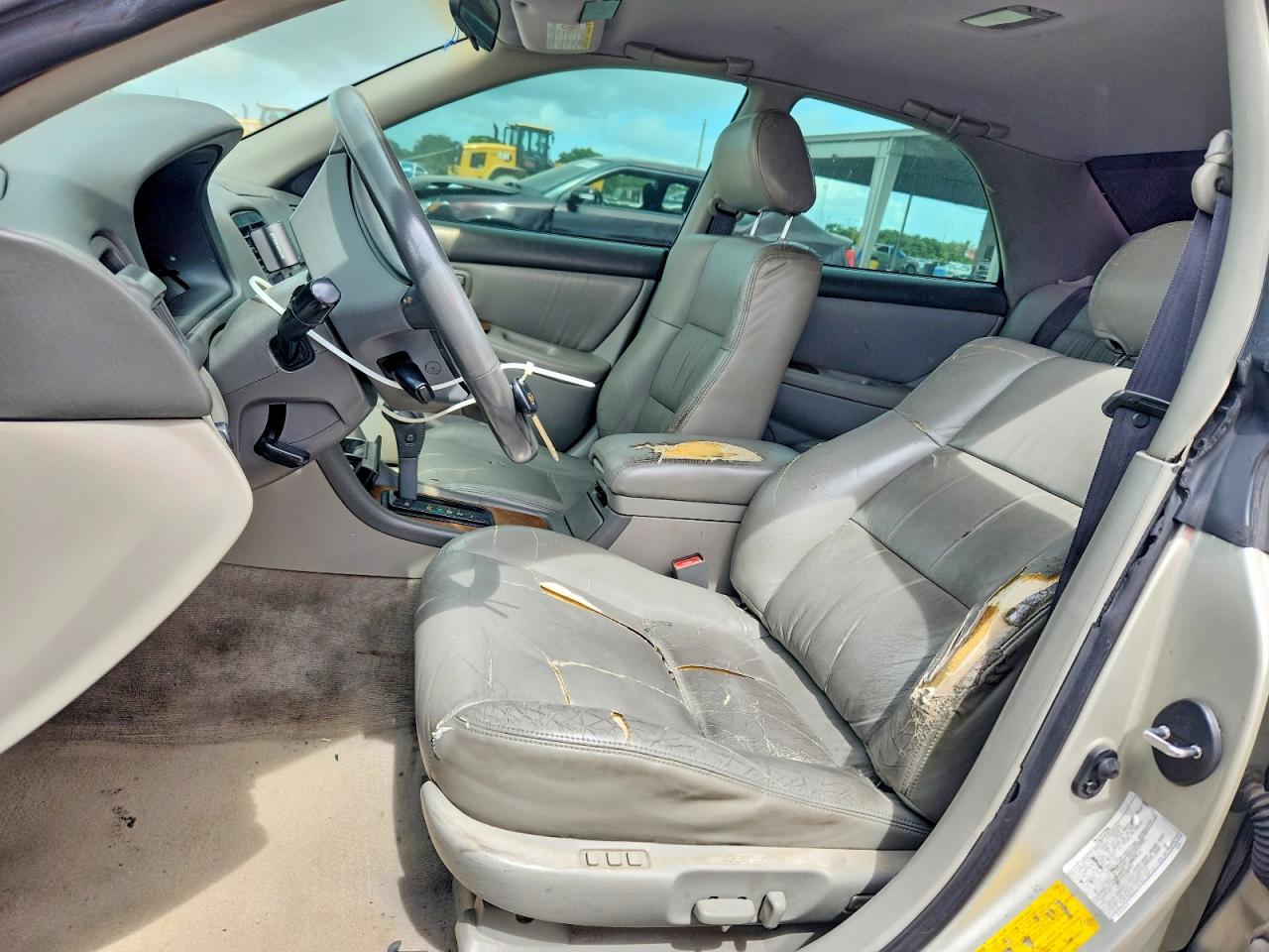 1998 Lexus Es 300 Silver vin: JT8BF28G1W5023897
