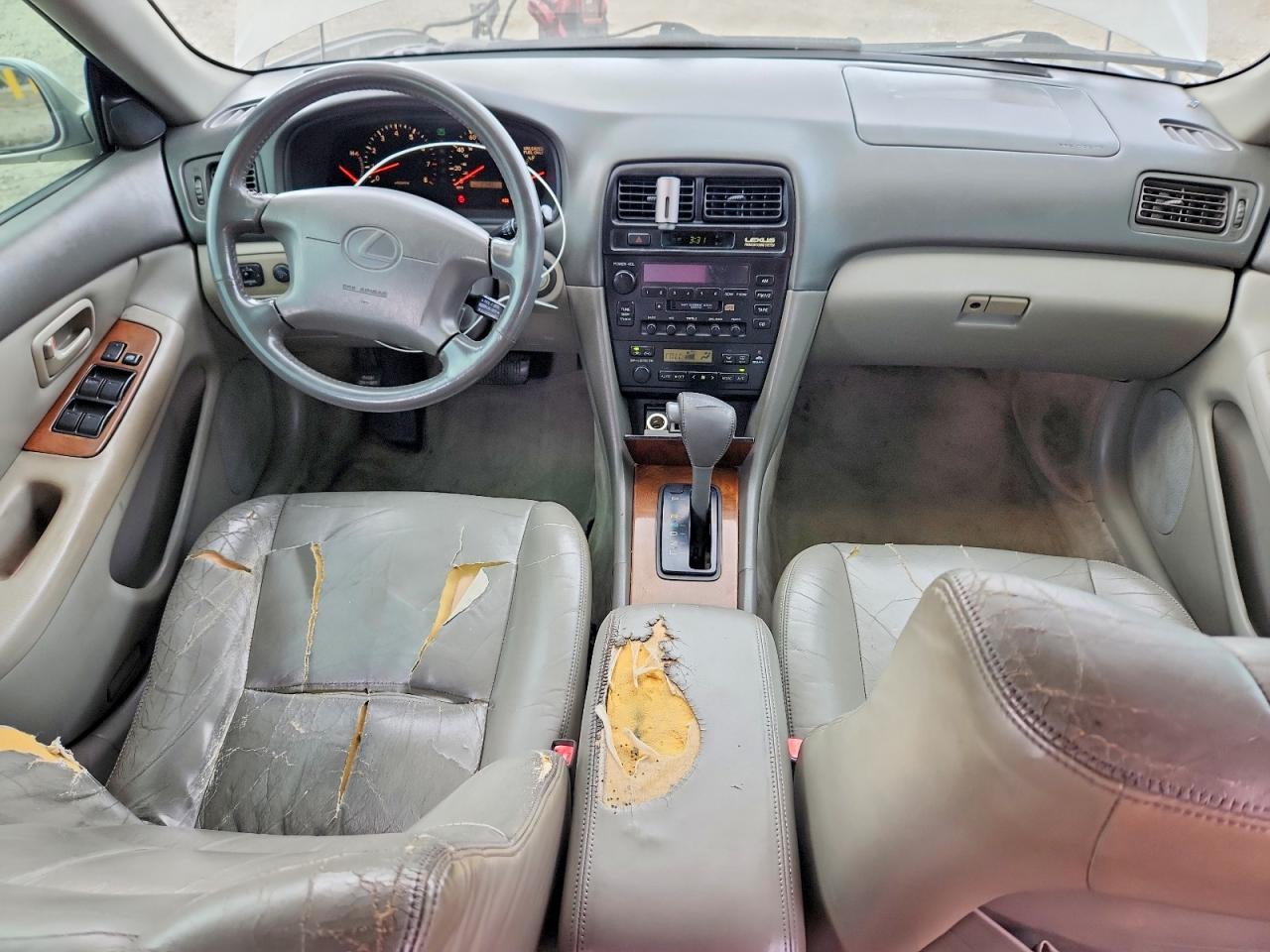 1998 Lexus Es 300 Silver vin: JT8BF28G1W5023897