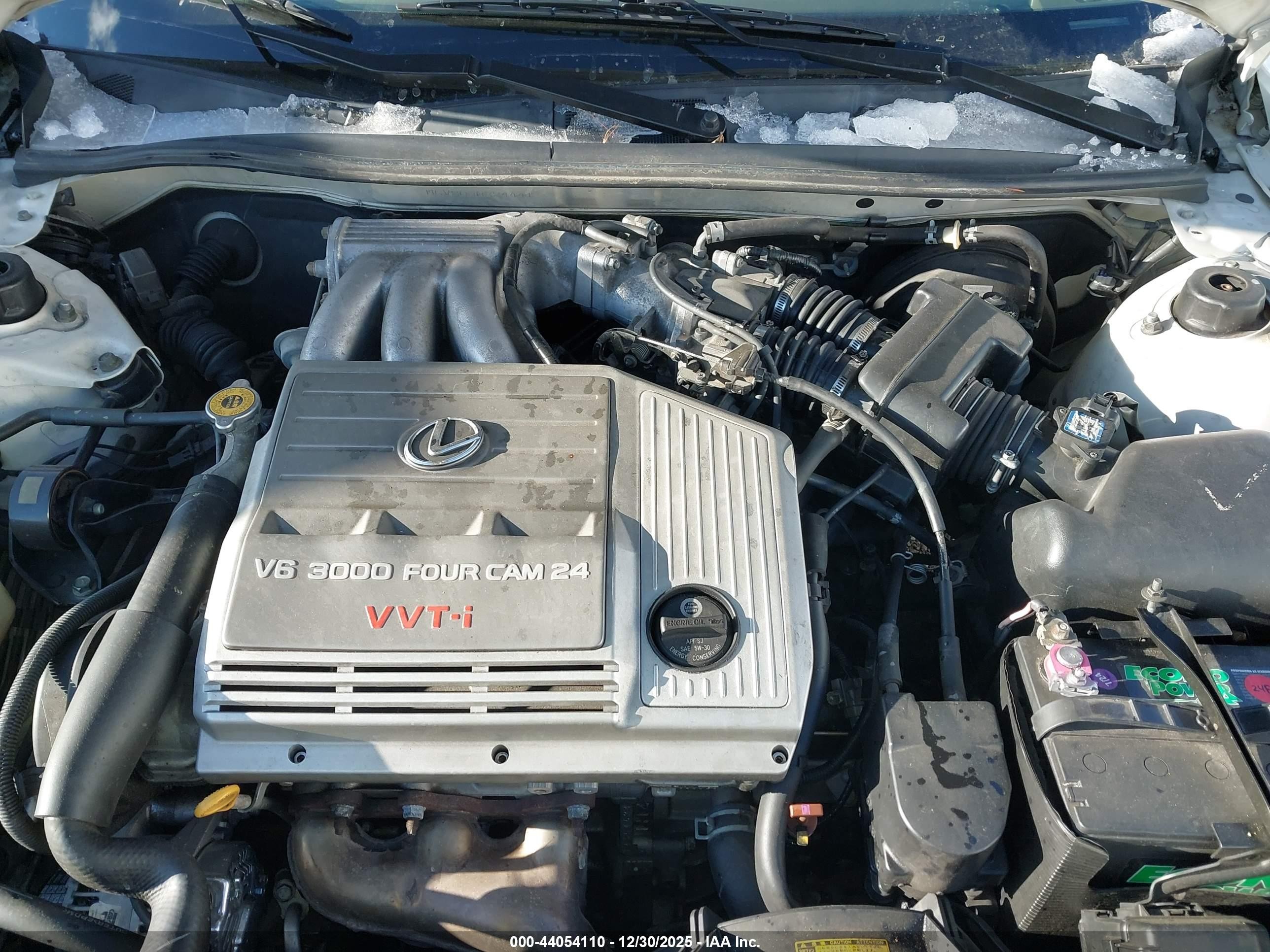 1999 Lexus Es 300   White vin: JT8BF28G1X0224441