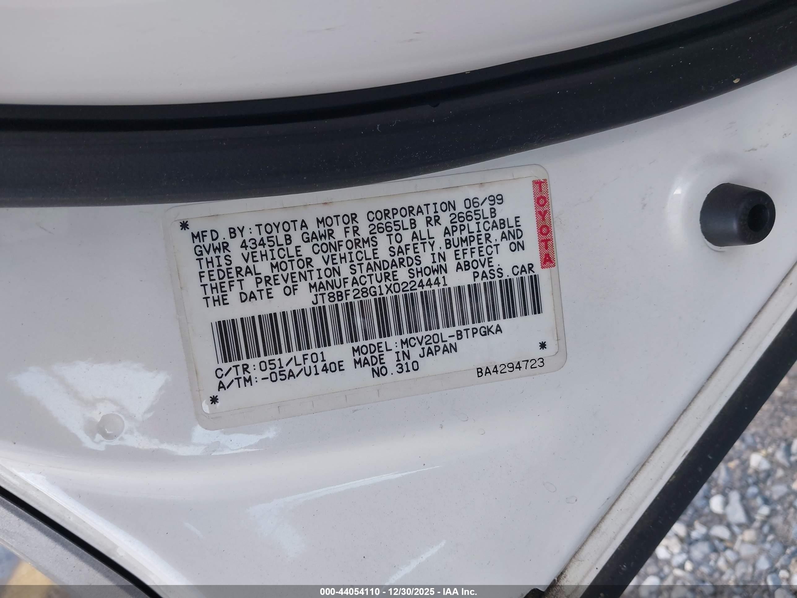 1999 Lexus Es 300   White vin: JT8BF28G1X0224441