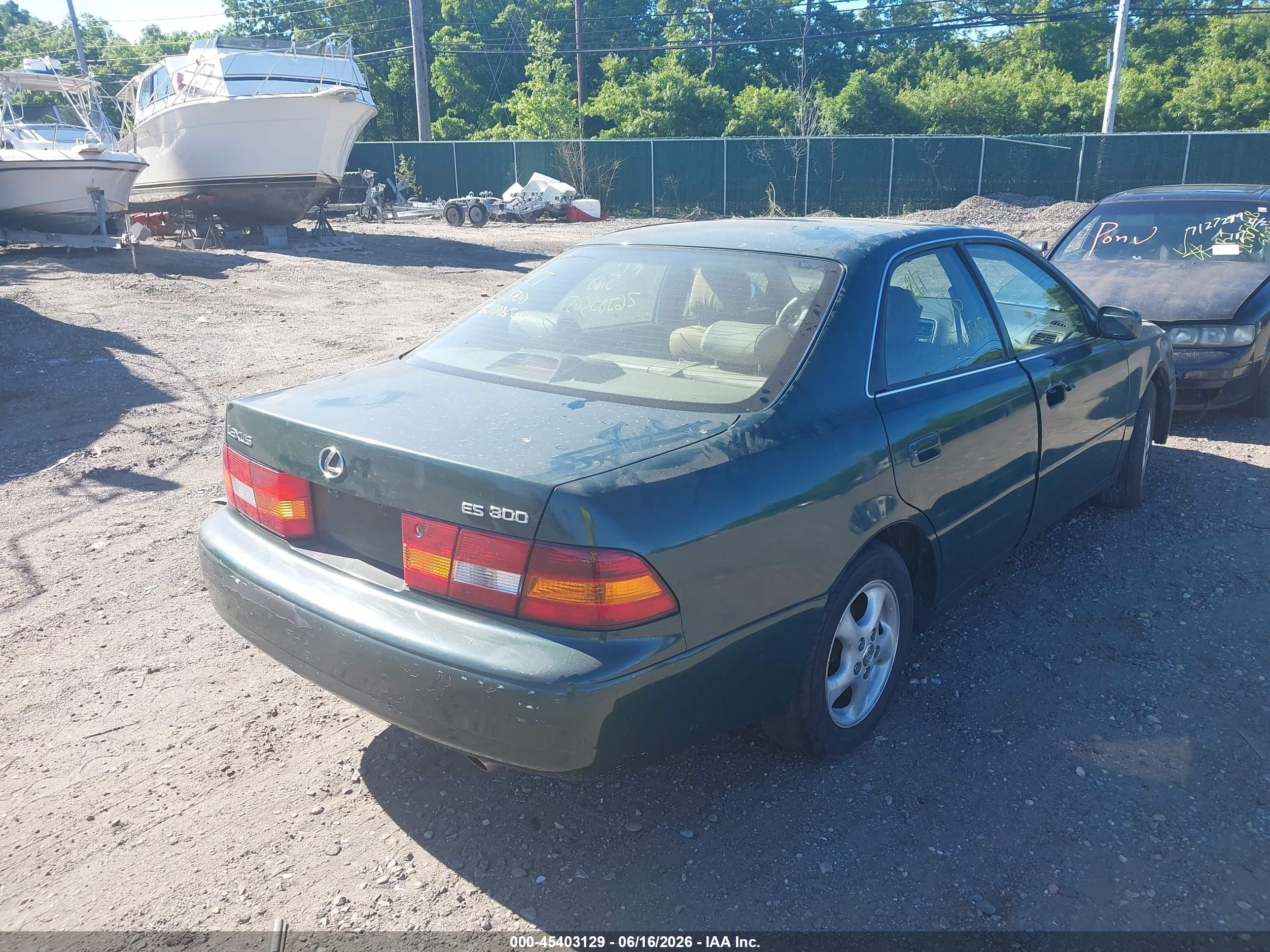 1999 Lexus Es 300   Зеленый vin: JT8BF28G1X0230885