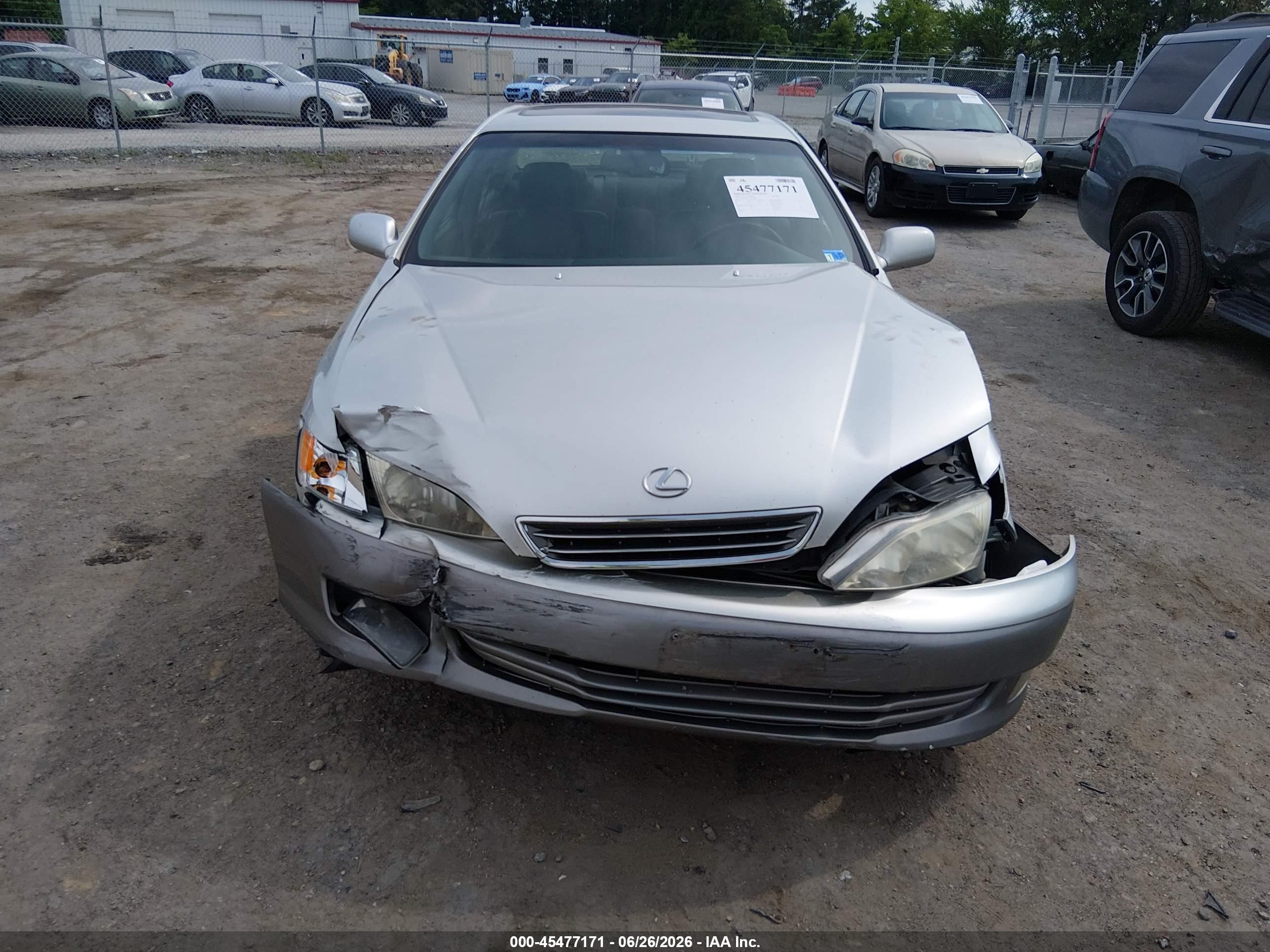 2001 Lexus Es 300   Silver vin: JT8BF28G210342408