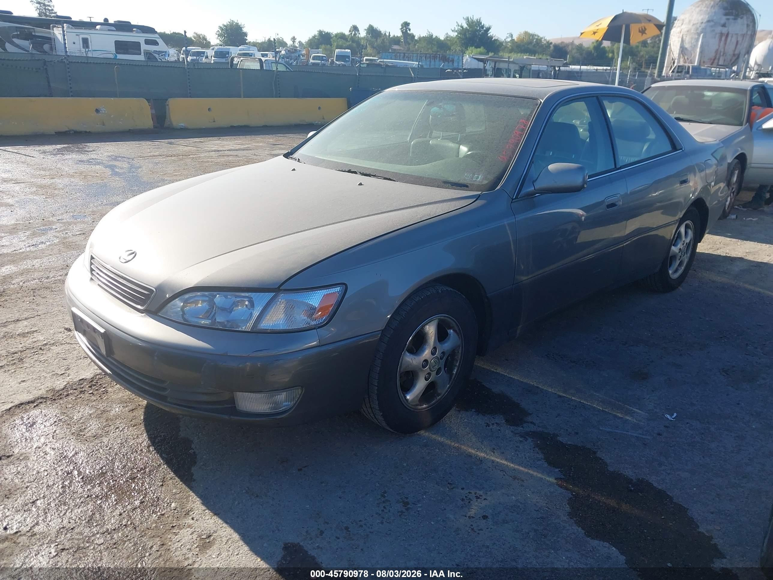 1998 Lexus Es 300   Gray vin: JT8BF28G2W5023794