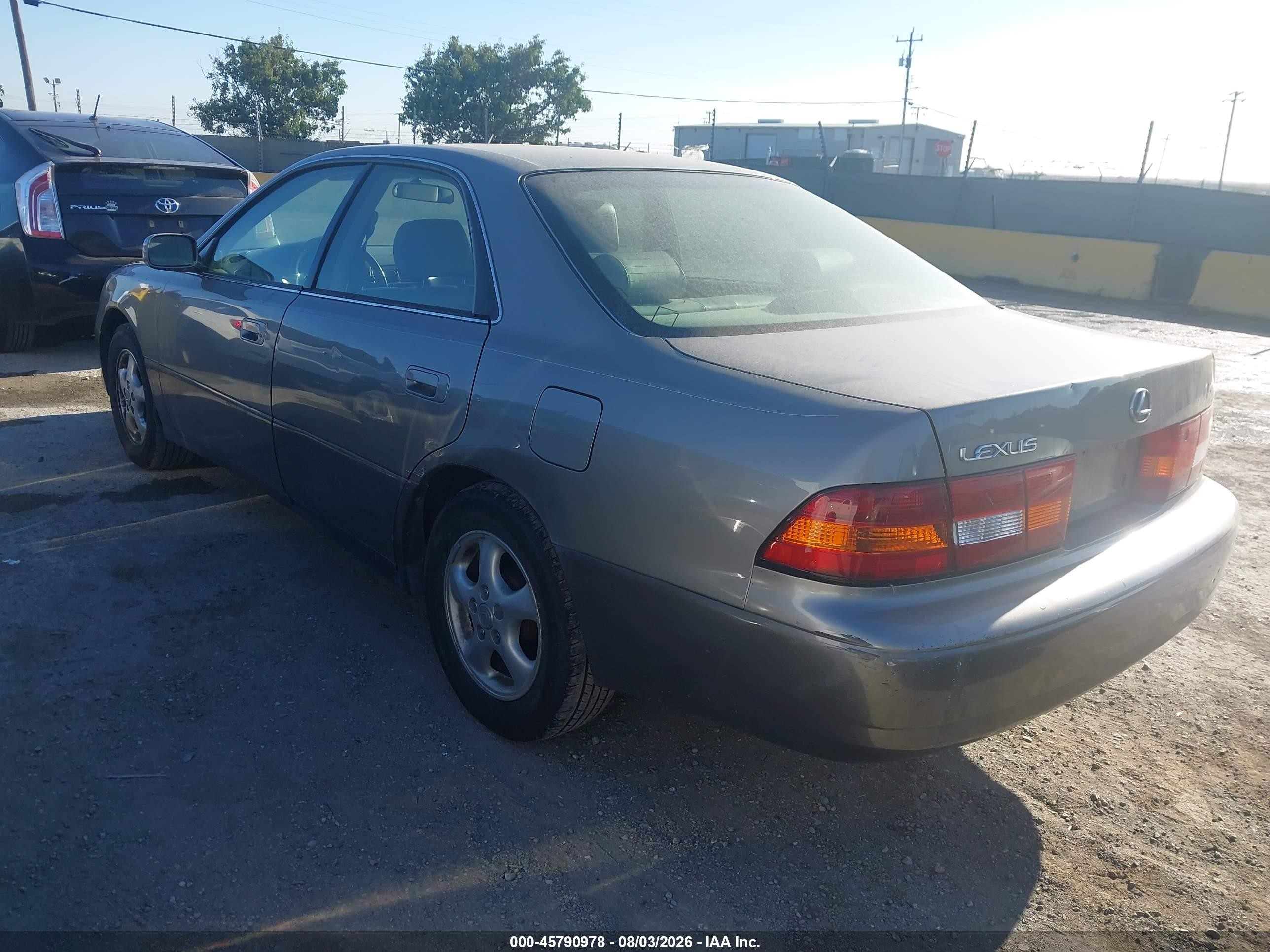 1998 Lexus Es 300   Gray vin: JT8BF28G2W5023794