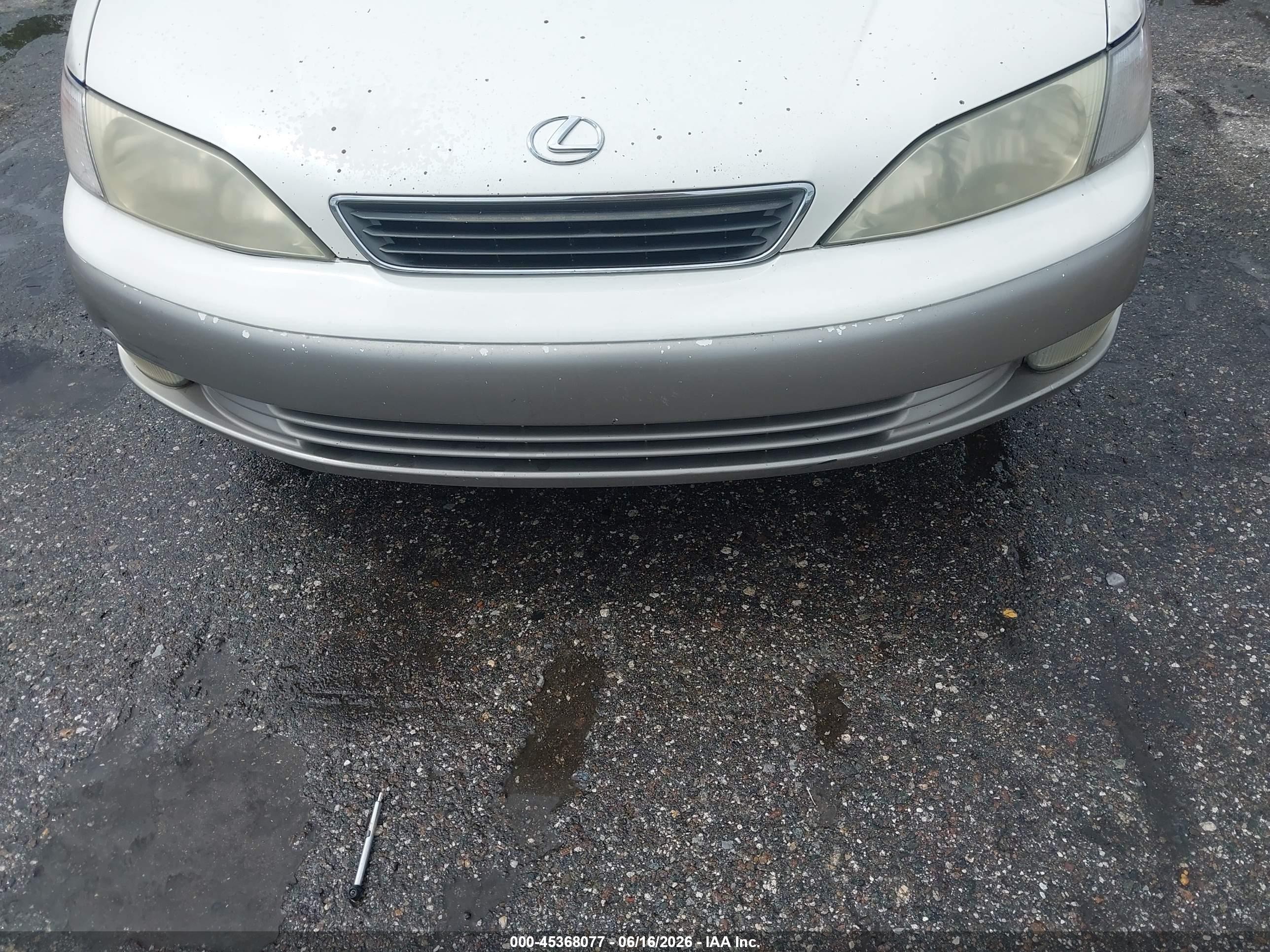 1999 Lexus Es 300   White vin: JT8BF28G2X0210743