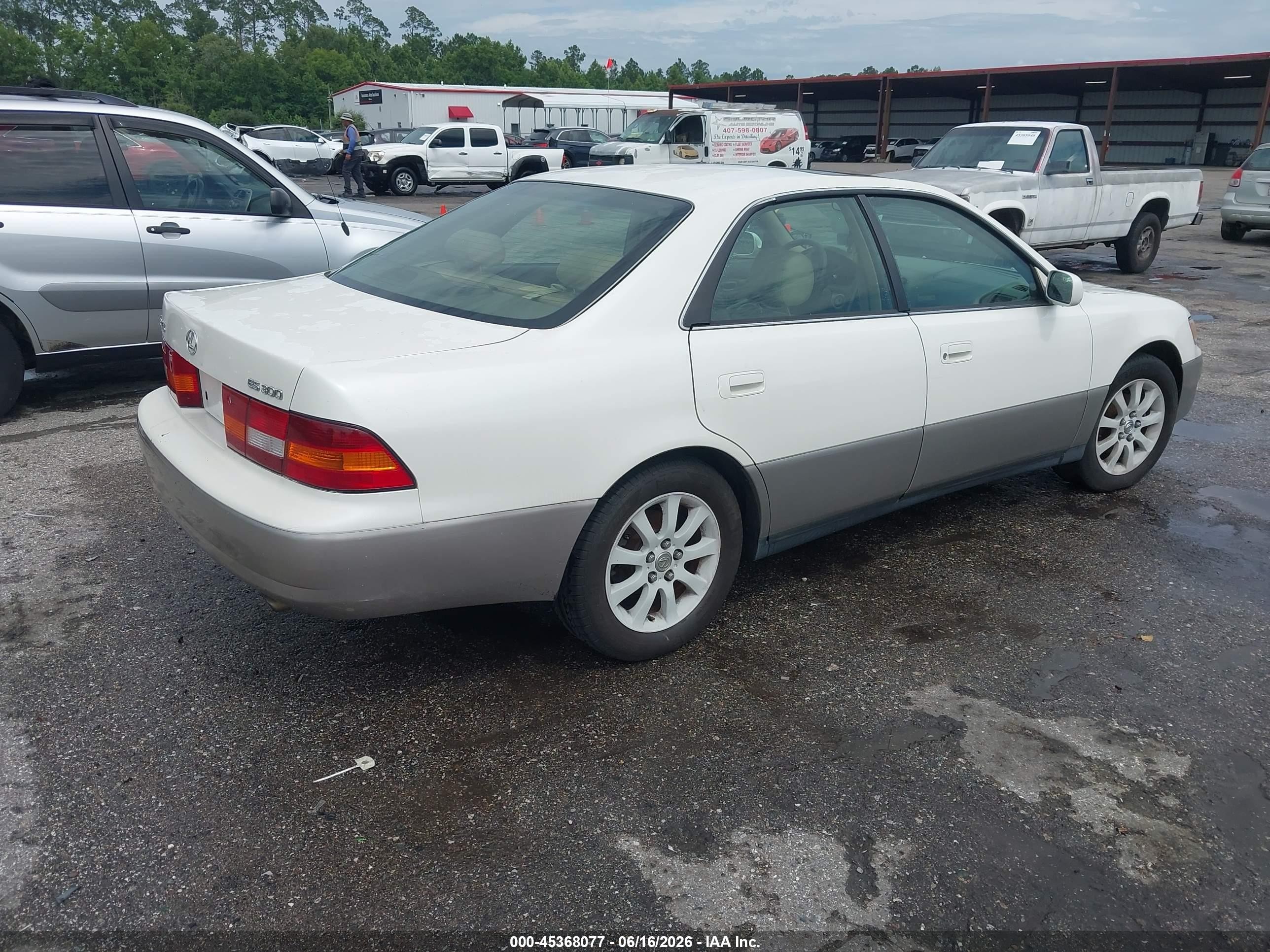 1999 Lexus Es 300   White vin: JT8BF28G2X0210743