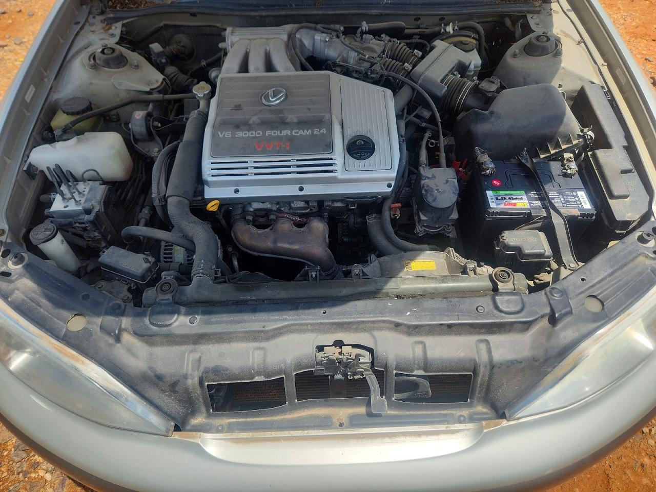 1999 Lexus Es 300 Silver vin: JT8BF28G2X5058661