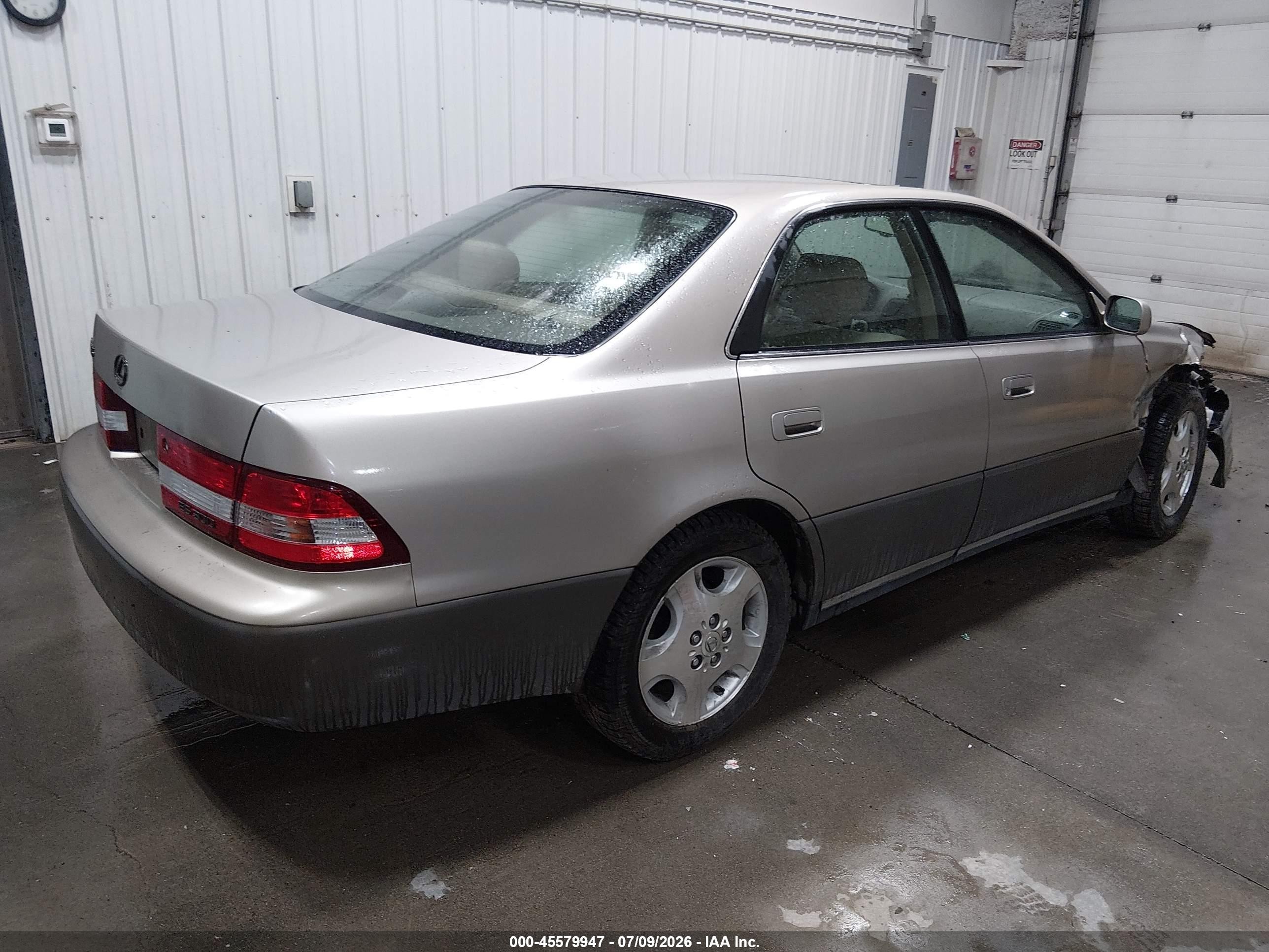 2000 Lexus Es 300   Gold vin: JT8BF28G2Y0287033