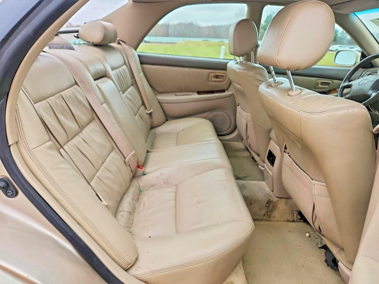 1998 Lexus Es 300 Base Beige vin: JT8BF28G3W0099845