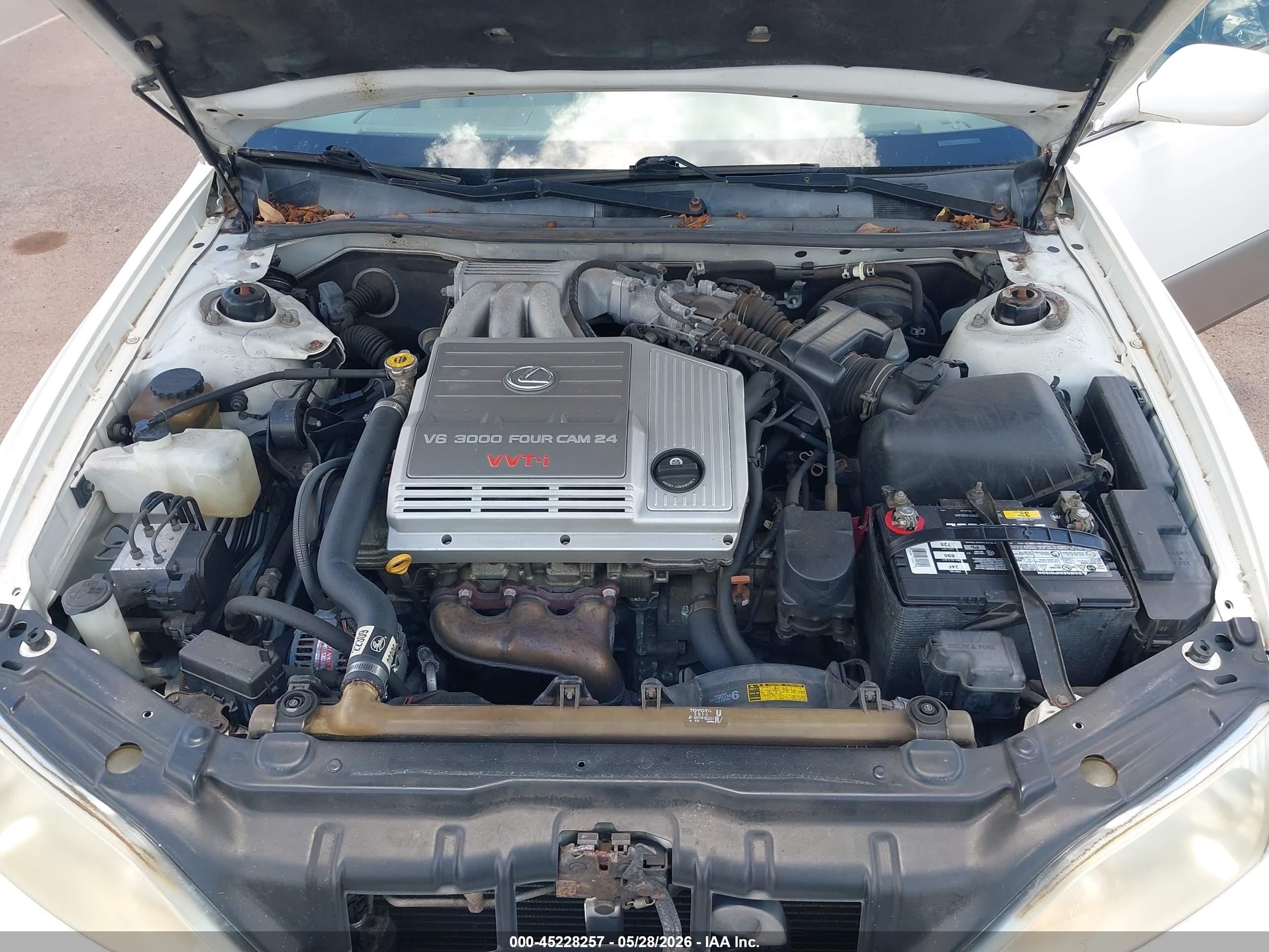 1999 Lexus Es 300   White vin: JT8BF28G3X0214638