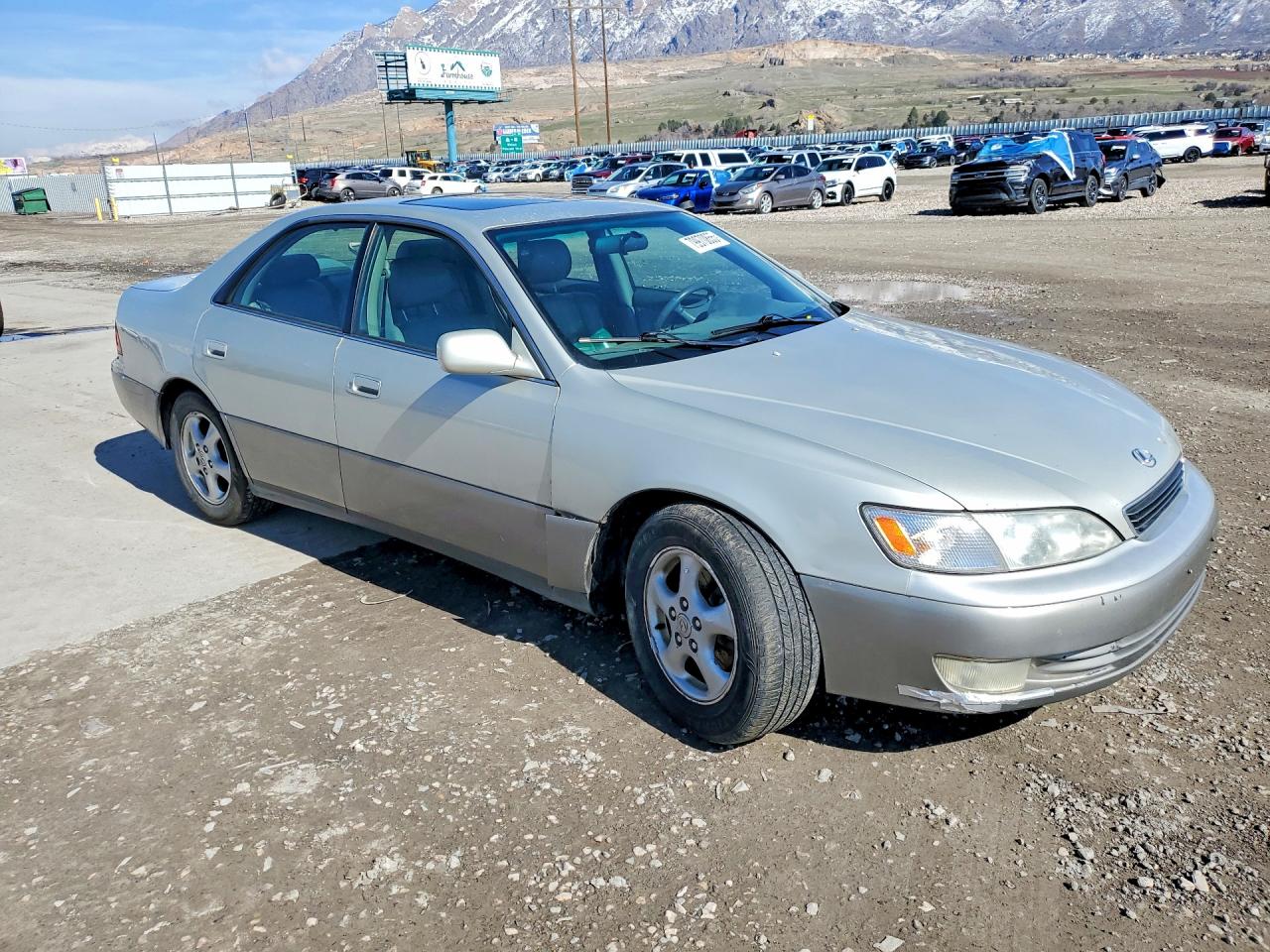 1998 Lexus Es 300 Base Silver vin: JT8BF28G4W0105474