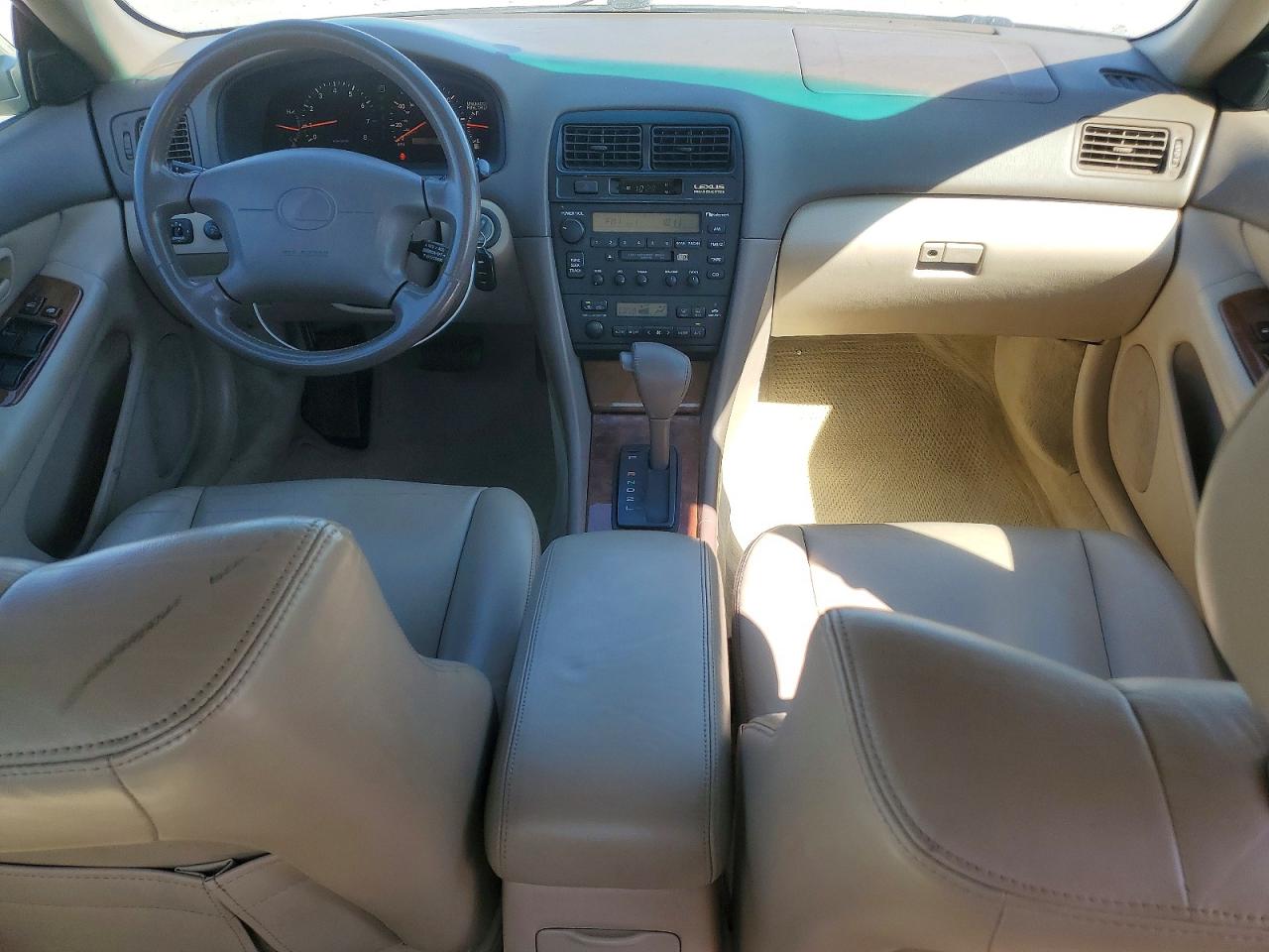 1998 Lexus Es 300 Silver vin: JT8BF28G4W5021416