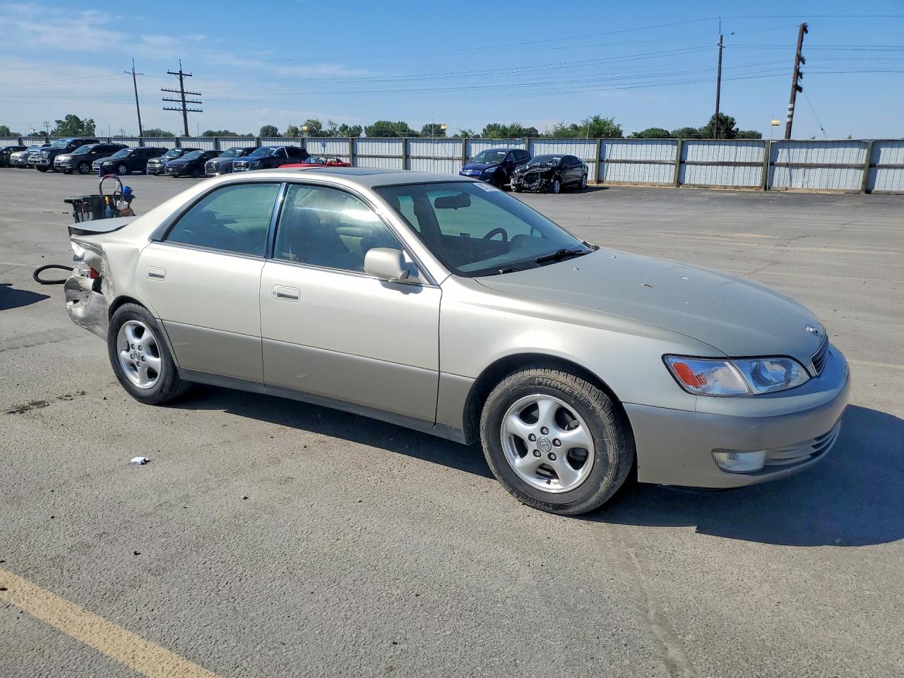1998 Lexus Es 300 Silver vin: JT8BF28G4W5021416