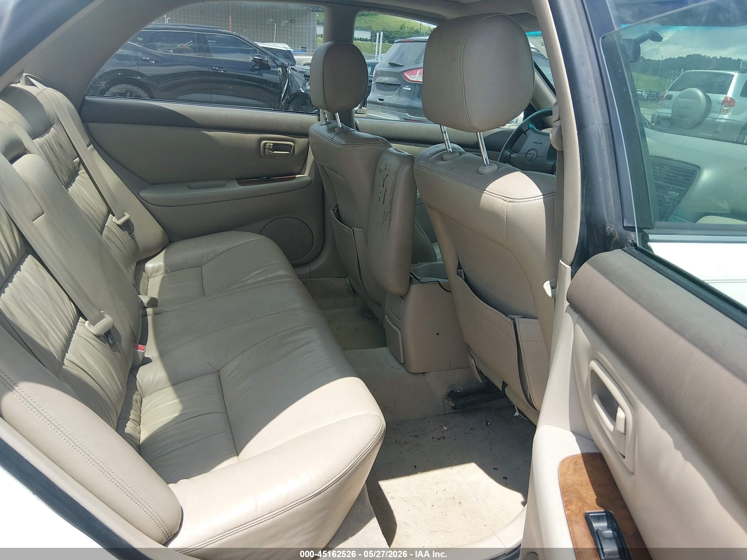 1998 Lexus Es 300   White vin: JT8BF28G4W5046784