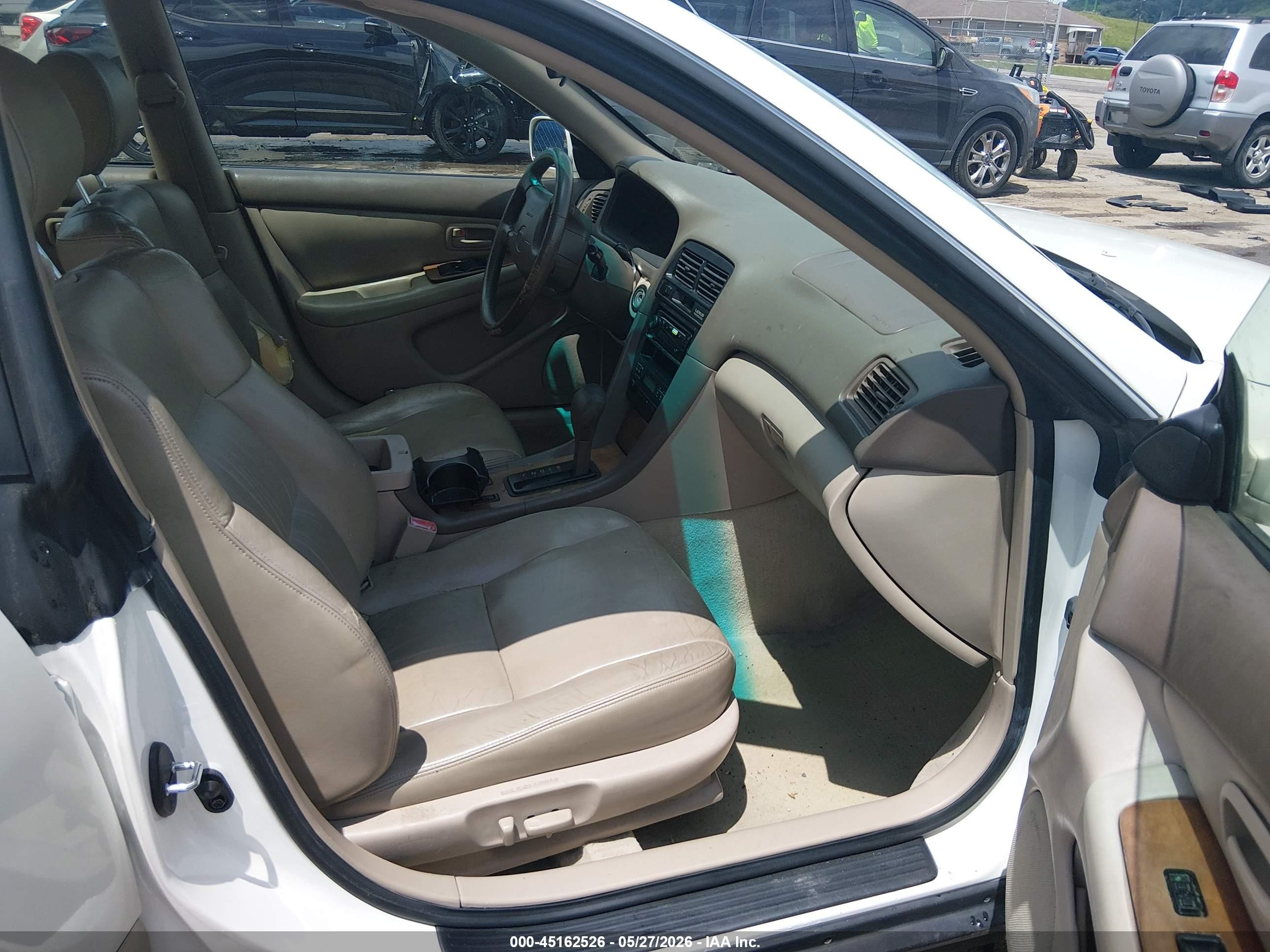 1998 Lexus Es 300   White vin: JT8BF28G4W5046784