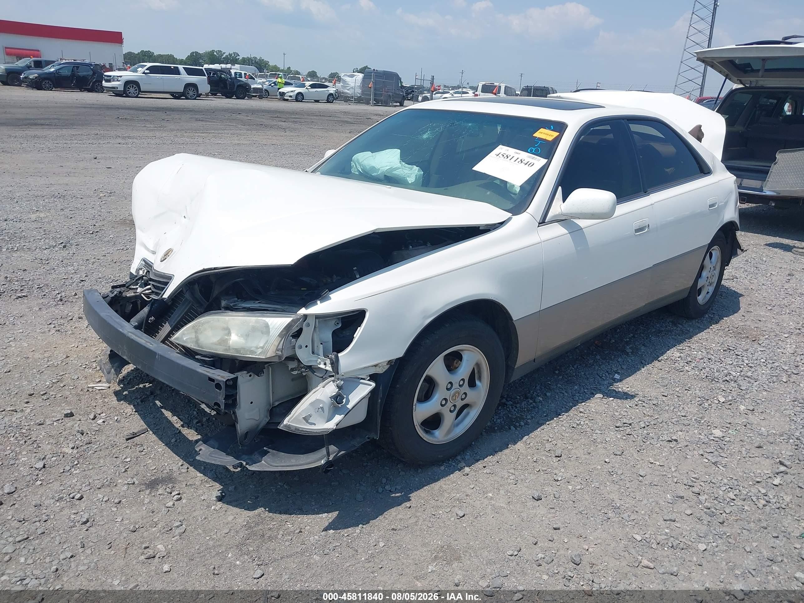 1999 Lexus Es 300 White vin: JT8BF28G4X0164798